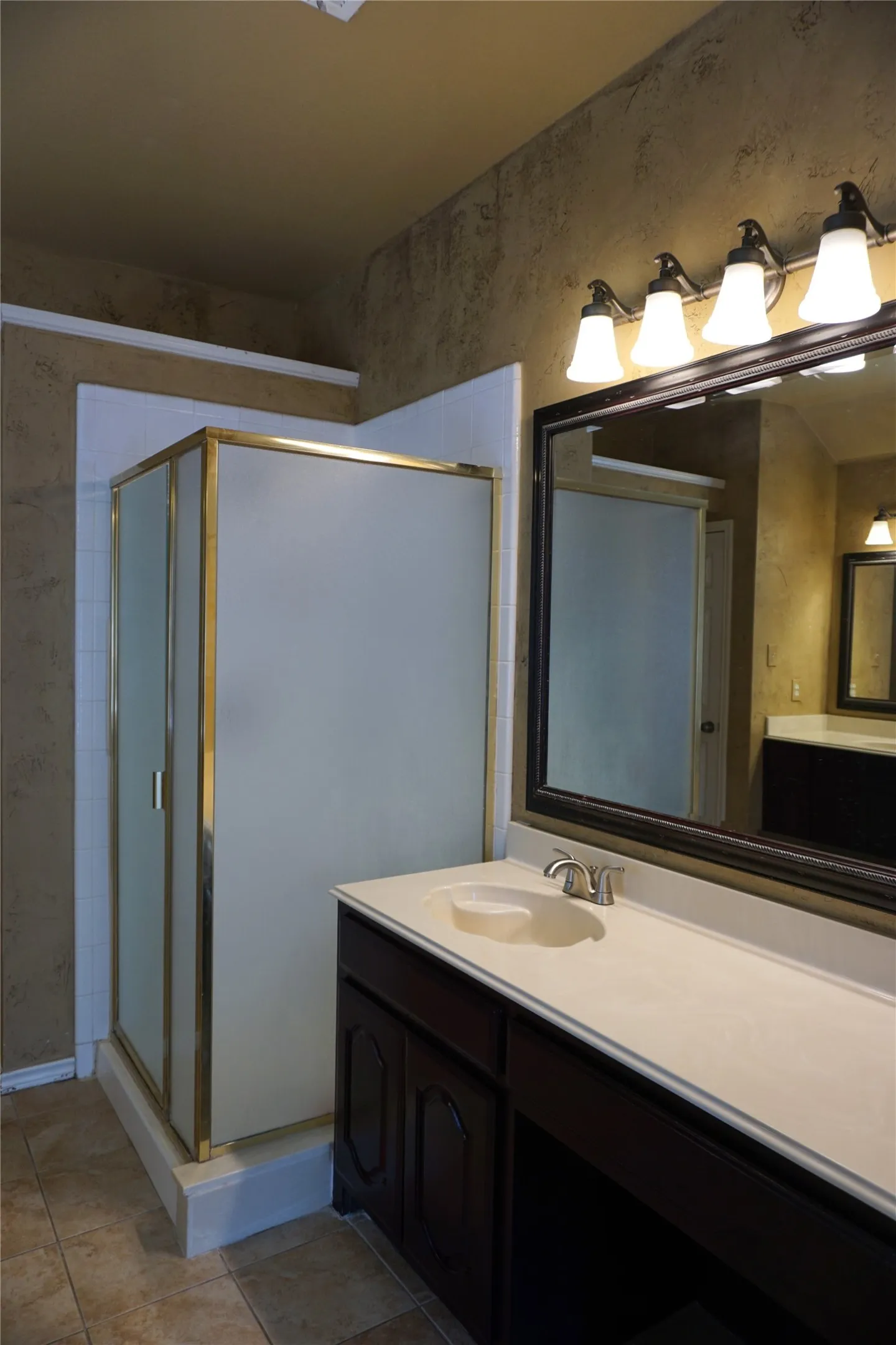 Single Family Residence For Rent in Collin County , 1413 Macrae Court, Allen, Texas 75013, 4 Bedroom, 2 Bathroom, 2 Garage spaces, 2,266 Sqft, built in 1999, mls#21396880, Real Estate Agent in Allen, Homes For Rent in Collin county, Homes For Rent in Allen, Realtor in Allen Texas, Real Estate Brokerage Independent Realty Texas, Luminita Cordes Realtor
