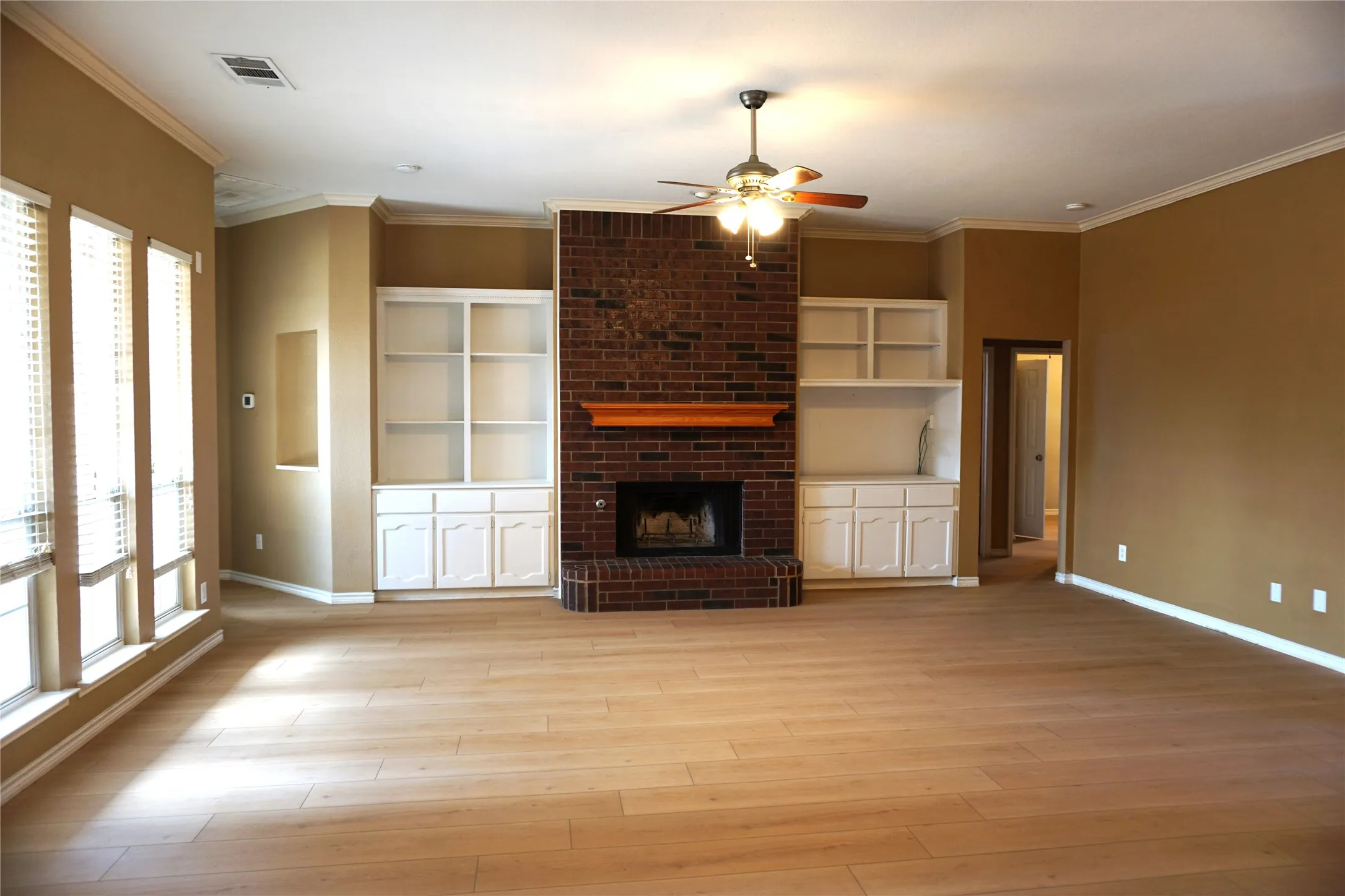 Single Family Residence For Rent in Collin County , 1413 Macrae Court, Allen, Texas 75013, 4 Bedroom, 2 Bathroom, 2 Garage spaces, 2,266 Sqft, built in 1999, mls#21396880, Real Estate Agent in Allen, Homes For Rent in Collin county, Homes For Rent in Allen, Realtor in Allen Texas, Real Estate Brokerage Independent Realty Texas, Luminita Cordes Realtor