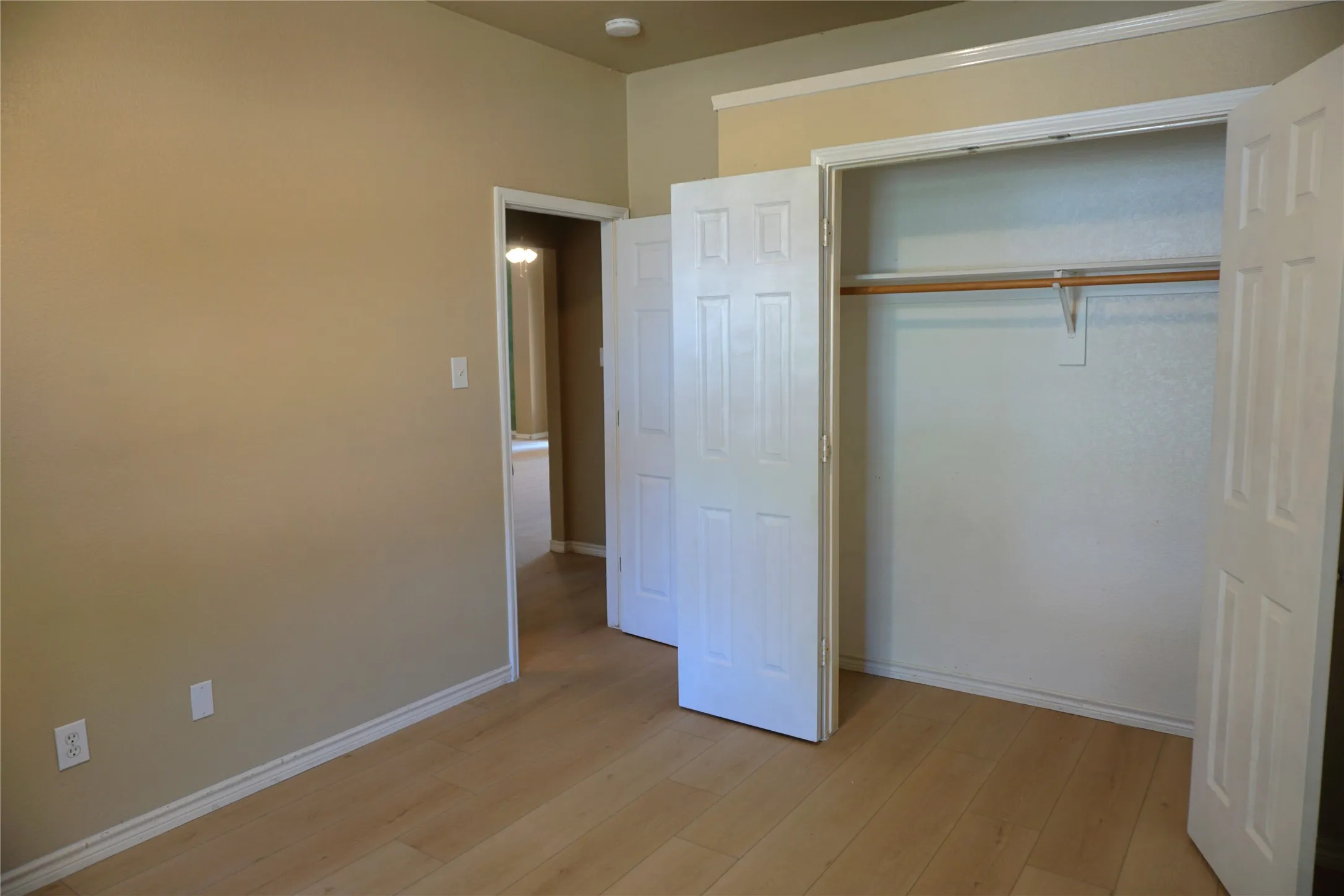 Single Family Residence For Rent in Collin County , 1413 Macrae Court, Allen, Texas 75013, 4 Bedroom, 2 Bathroom, 2 Garage spaces, 2,266 Sqft, built in 1999, mls#21396880, Real Estate Agent in Allen, Homes For Rent in Collin county, Homes For Rent in Allen, Realtor in Allen Texas, Real Estate Brokerage Independent Realty Texas, Luminita Cordes Realtor
