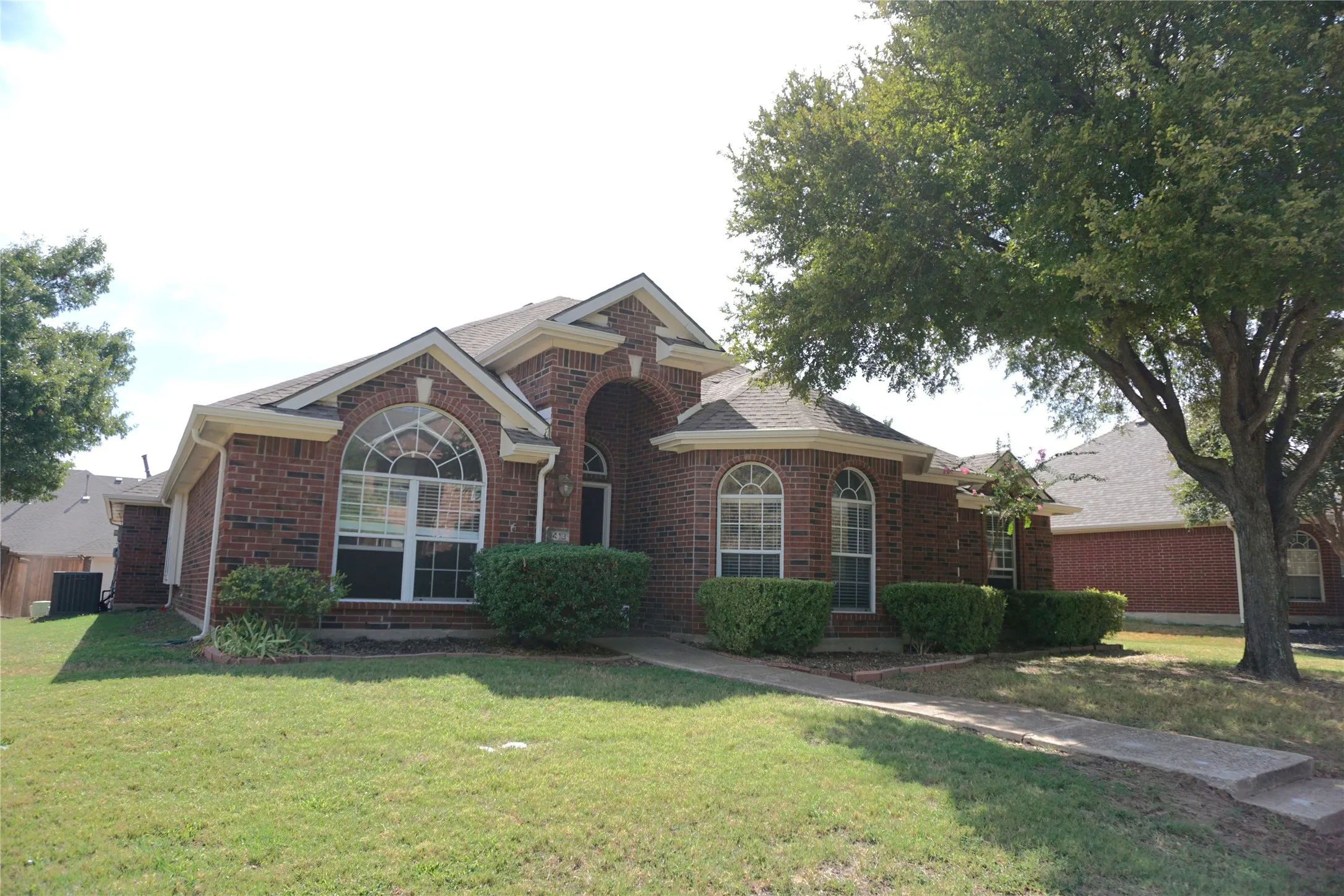 Single Family Residence For Rent in Collin County , 1413 Macrae Court, Allen, Texas 75013, 4 Bedroom, 2 Bathroom, 2 Garage spaces, 2,266 Sqft, built in 1999, mls#21396880, Real Estate Agent in Allen, Homes For Rent in Collin county, Homes For Rent in Allen, Realtor in Allen Texas, Real Estate Brokerage Independent Realty Texas, Luminita Cordes Realtor