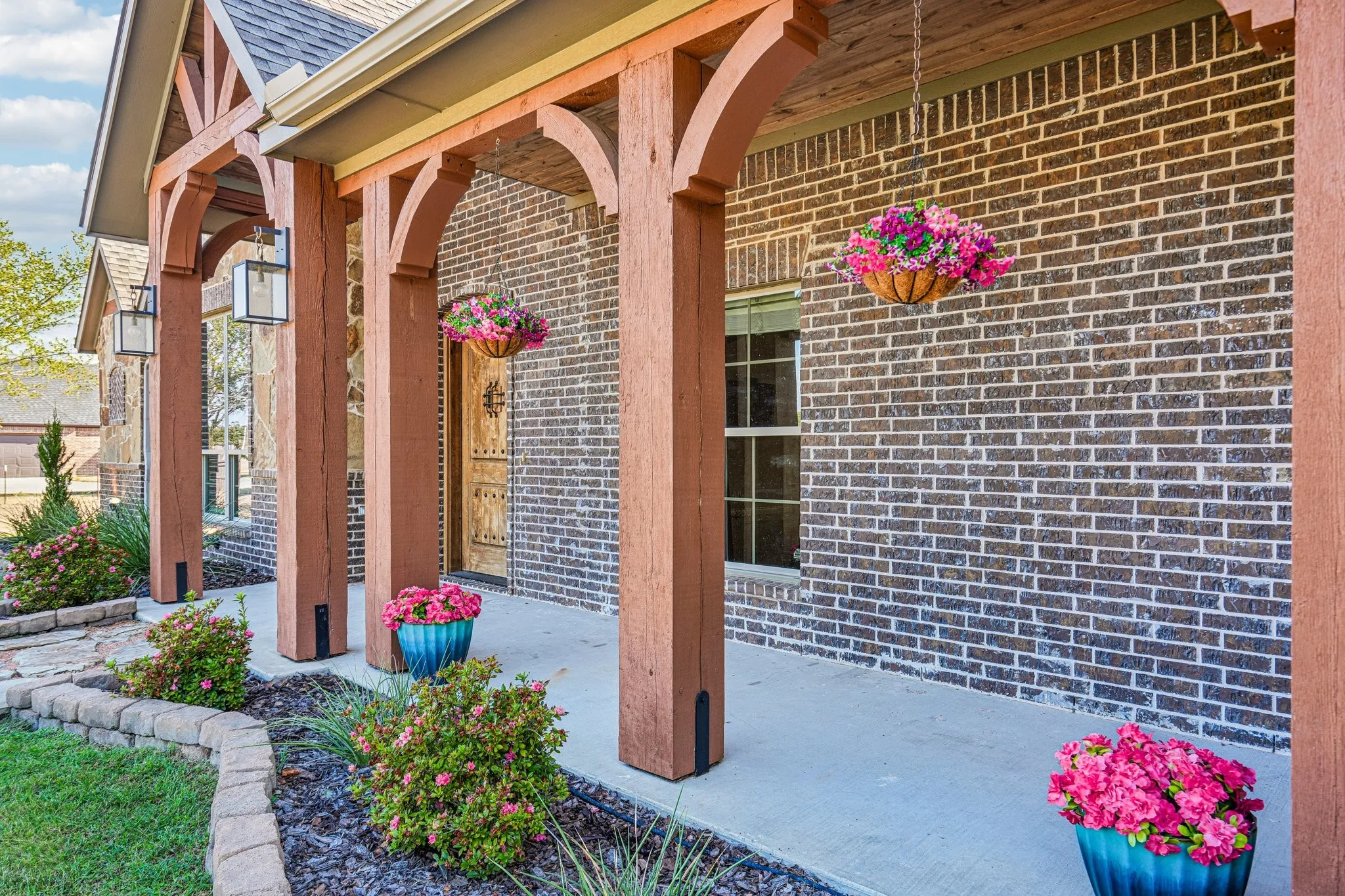 Single Family Residence For Sale in Hunt County , 5931 County Road 2560, Royse City, Texas 75189, 4 Bedroom, 4 Bathroom, 4 Garage spaces, 3,609 Sqft, built in 2017, mls#21393815, Real Estate Agent in Royse City, Homes For Sale in Hunt county, Homes For Sale in Royse City, Realtor in Royse City Texas, Real Estate Brokerage Independent Realty Texas, Luminita Cordes Realtor