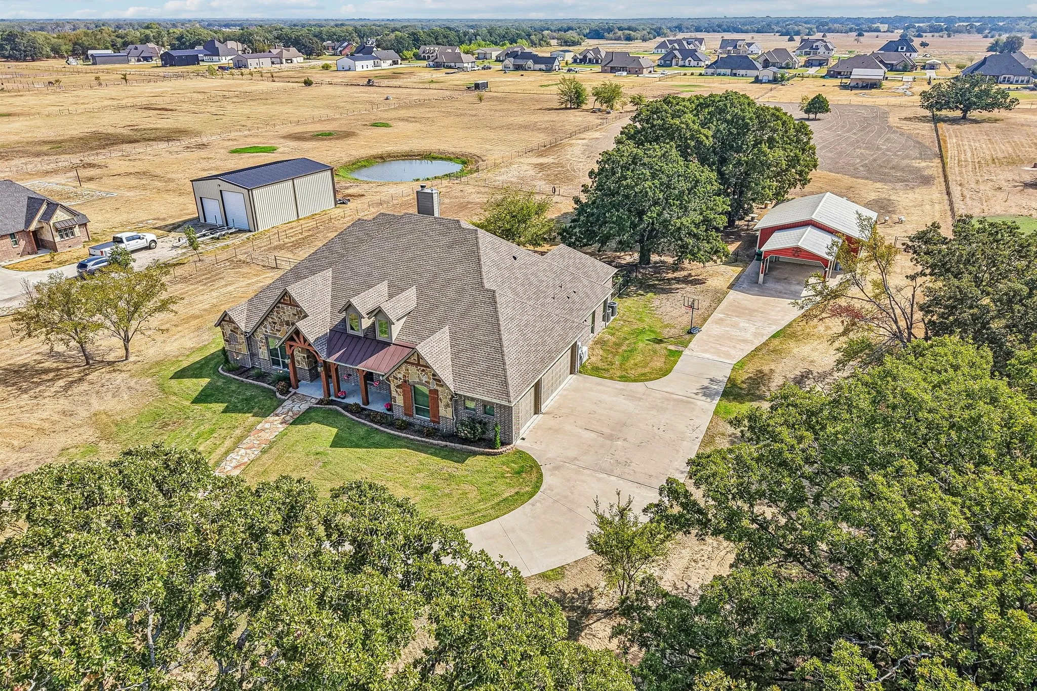 Single Family Residence For Sale in Hunt County , 5931 County Road 2560, Royse City, Texas 75189, 4 Bedroom, 4 Bathroom, 4 Garage spaces, 3,609 Sqft, built in 2017, mls#21393815, Real Estate Agent in Royse City, Homes For Sale in Hunt county, Homes For Sale in Royse City, Realtor in Royse City Texas, Real Estate Brokerage Independent Realty Texas, Luminita Cordes Realtor