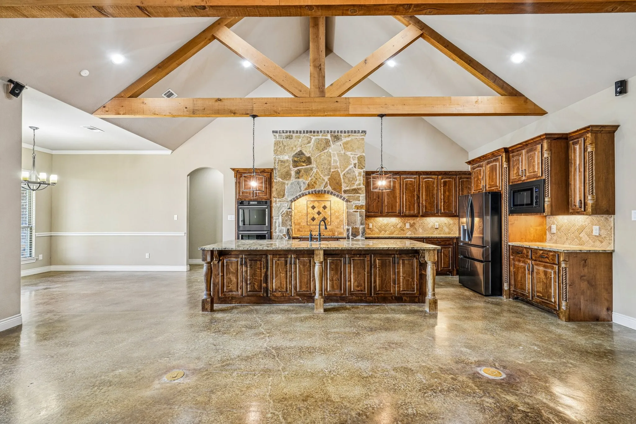 Single Family Residence For Sale in Hunt County , 5931 County Road 2560, Royse City, Texas 75189, 4 Bedroom, 4 Bathroom, 4 Garage spaces, 3,609 Sqft, built in 2017, mls#21393815, Real Estate Agent in Royse City, Homes For Sale in Hunt county, Homes For Sale in Royse City, Realtor in Royse City Texas, Real Estate Brokerage Independent Realty Texas, Luminita Cordes Realtor