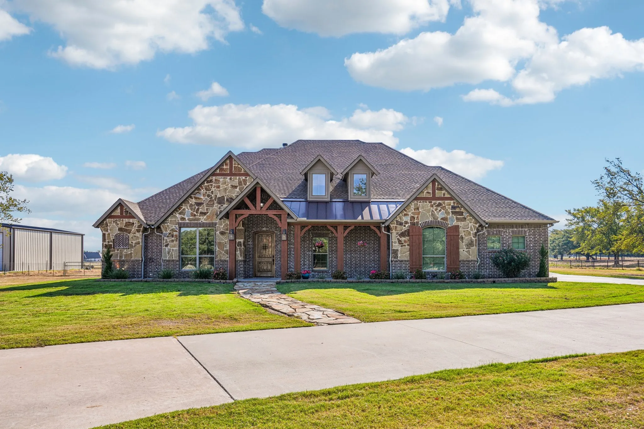 Single Family Residence For Sale
