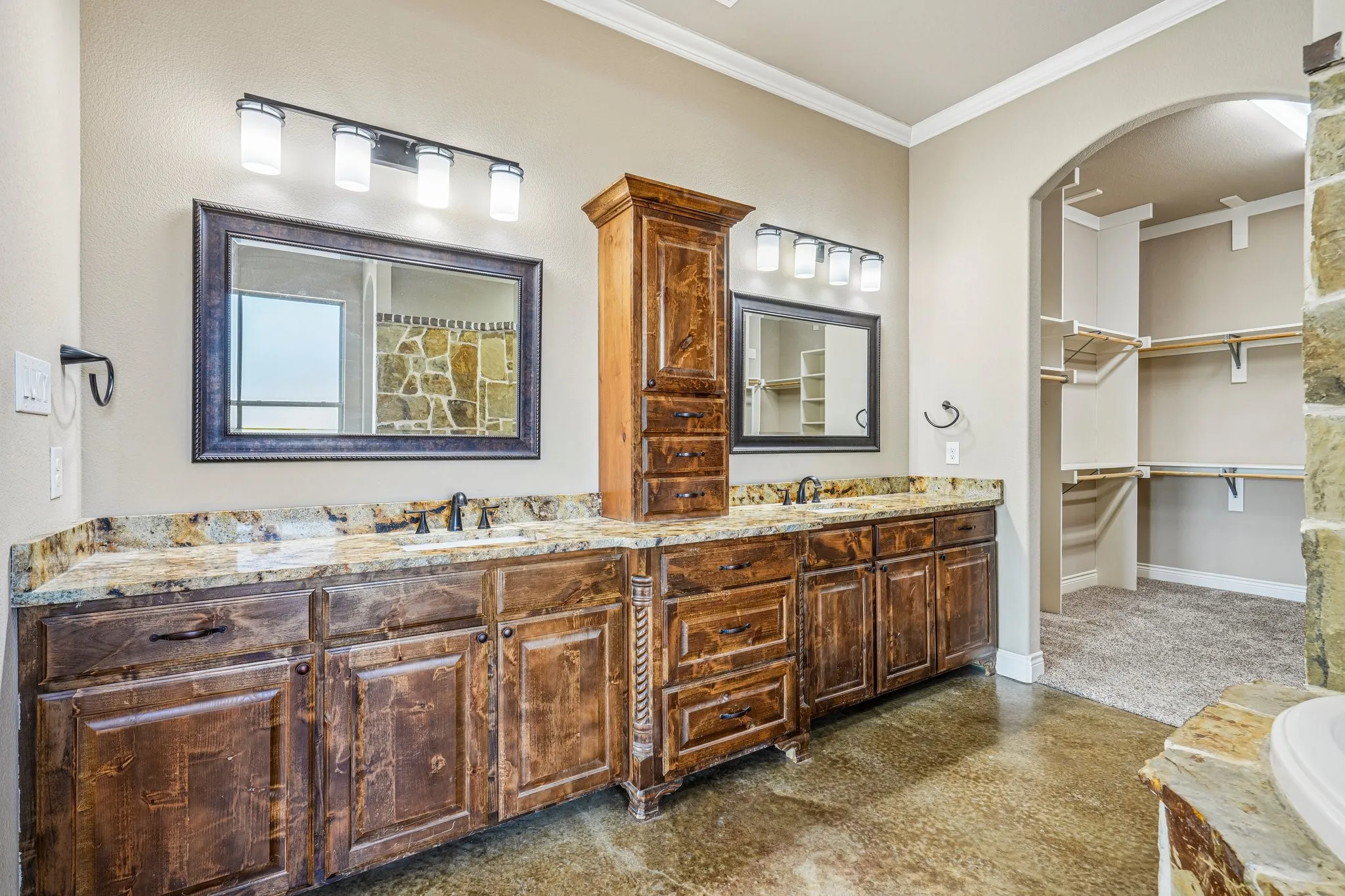 Single Family Residence For Sale in Hunt County , 5931 County Road 2560, Royse City, Texas 75189, 4 Bedroom, 4 Bathroom, 4 Garage spaces, 3,609 Sqft, built in 2017, mls#21393815, Real Estate Agent in Royse City, Homes For Sale in Hunt county, Homes For Sale in Royse City, Realtor in Royse City Texas, Real Estate Brokerage Independent Realty Texas, Luminita Cordes Realtor