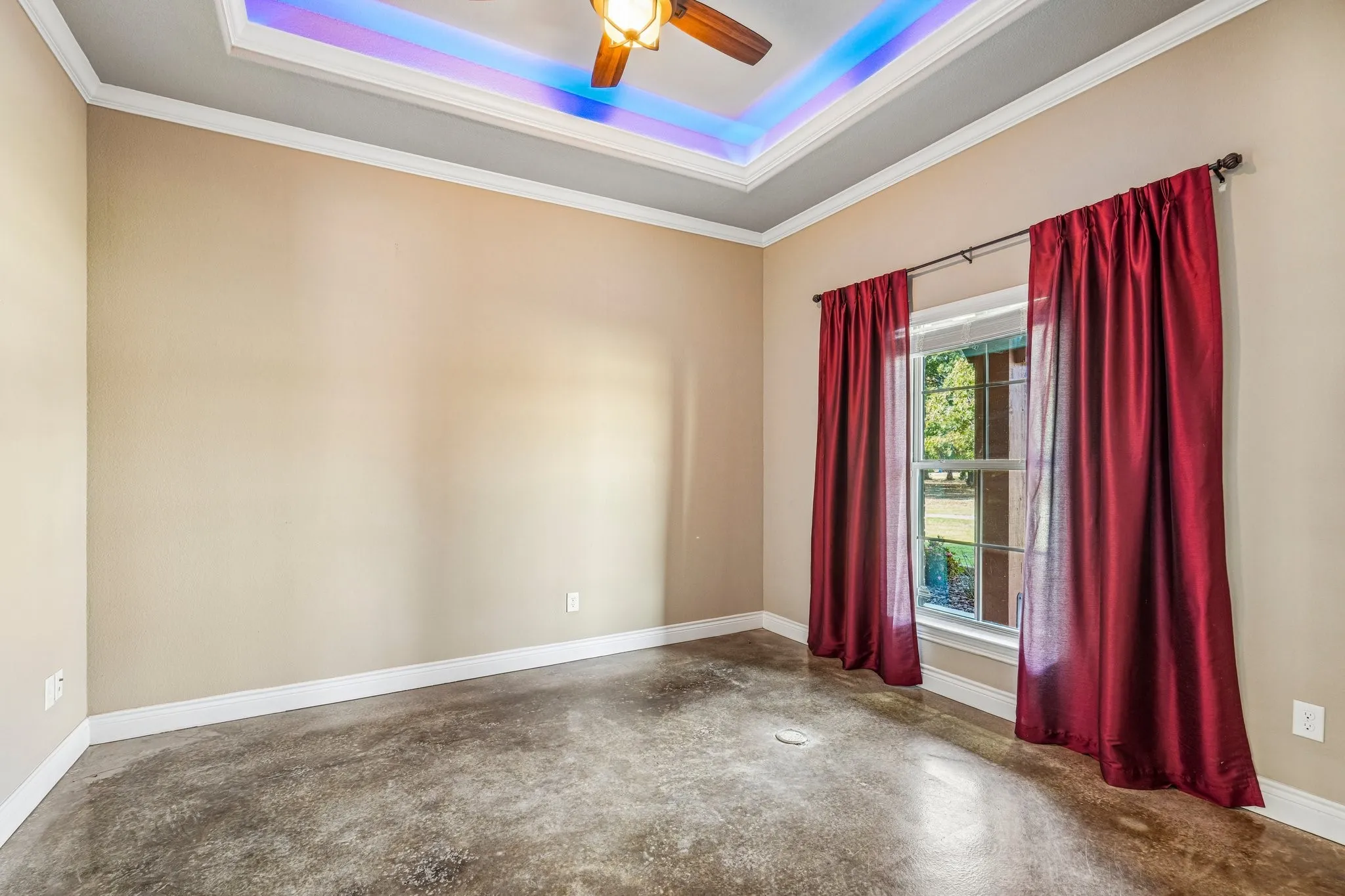 Single Family Residence For Sale in Hunt County , 5931 County Road 2560, Royse City, Texas 75189, 4 Bedroom, 4 Bathroom, 4 Garage spaces, 3,609 Sqft, built in 2017, mls#21393815, Real Estate Agent in Royse City, Homes For Sale in Hunt county, Homes For Sale in Royse City, Realtor in Royse City Texas, Real Estate Brokerage Independent Realty Texas, Luminita Cordes Realtor