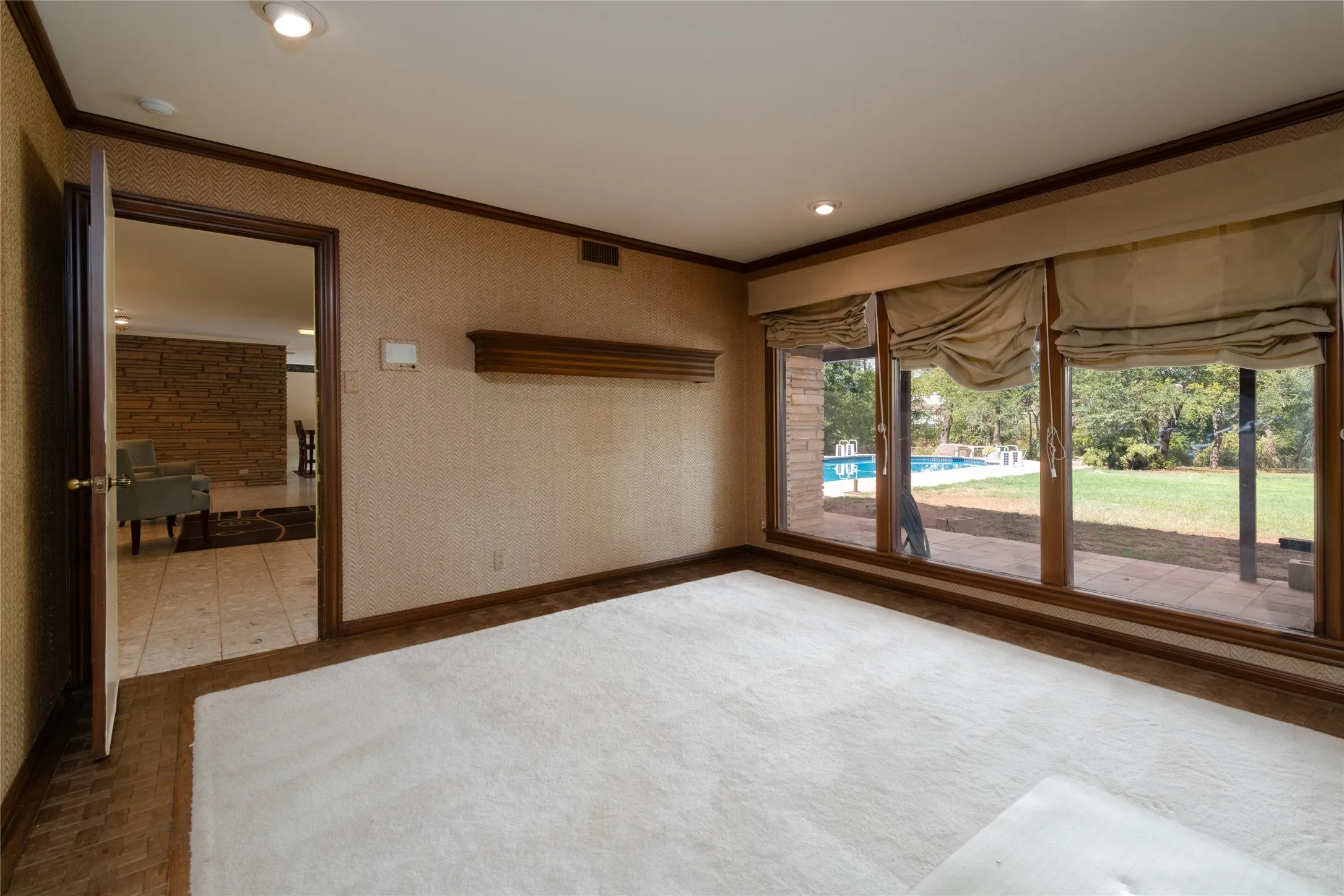 Single Family Residence For Sale in Taylor County , 15 Ninth Hole Street, Abilene, Texas 79603, 4 Bedroom, 5 Bathroom, 5 Garage spaces, 4,625 Sqft, built in 1960, mls#21396854, Real Estate Agent in Abilene, Homes For Sale in Taylor county, Homes For Sale in Abilene, Realtor in Abilene Texas, Real Estate Brokerage Independent Realty Texas, Luminita Cordes Realtor