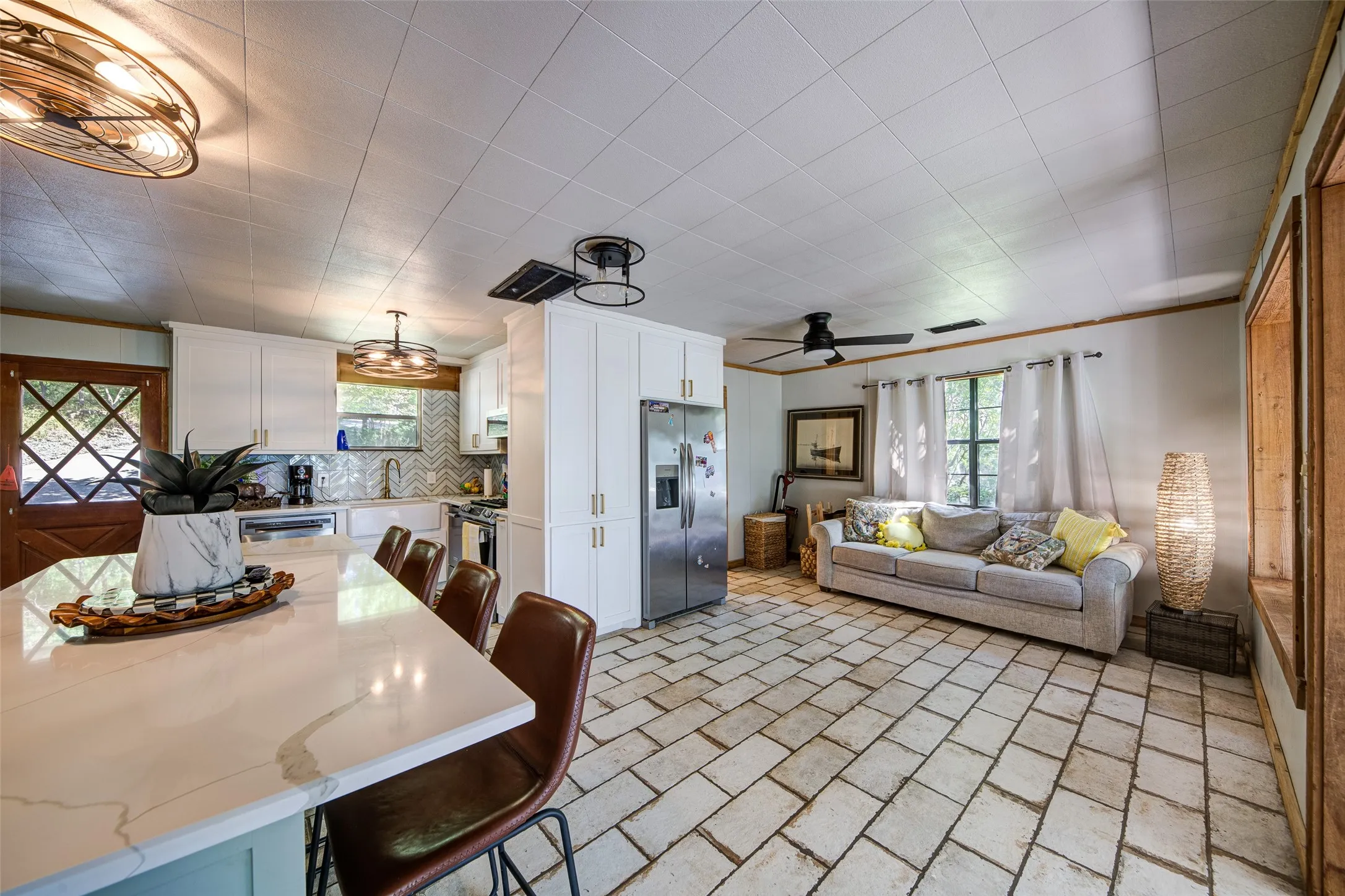 Single Family Residence For Rent in Wise County , 402 Aqua Way, Lake Bridgeport, Texas 76426, 2 Bedroom, 2 Bathroom, Garage spaces, 1,200 Sqft, built in 1995, mls#21396893, Real Estate Agent in Lake Bridgeport, Homes For Rent in Wise county, Homes For Rent in Lake Bridgeport, Realtor in Lake Bridgeport Texas, Real Estate Brokerage Independent Realty Texas, Luminita Cordes Realtor