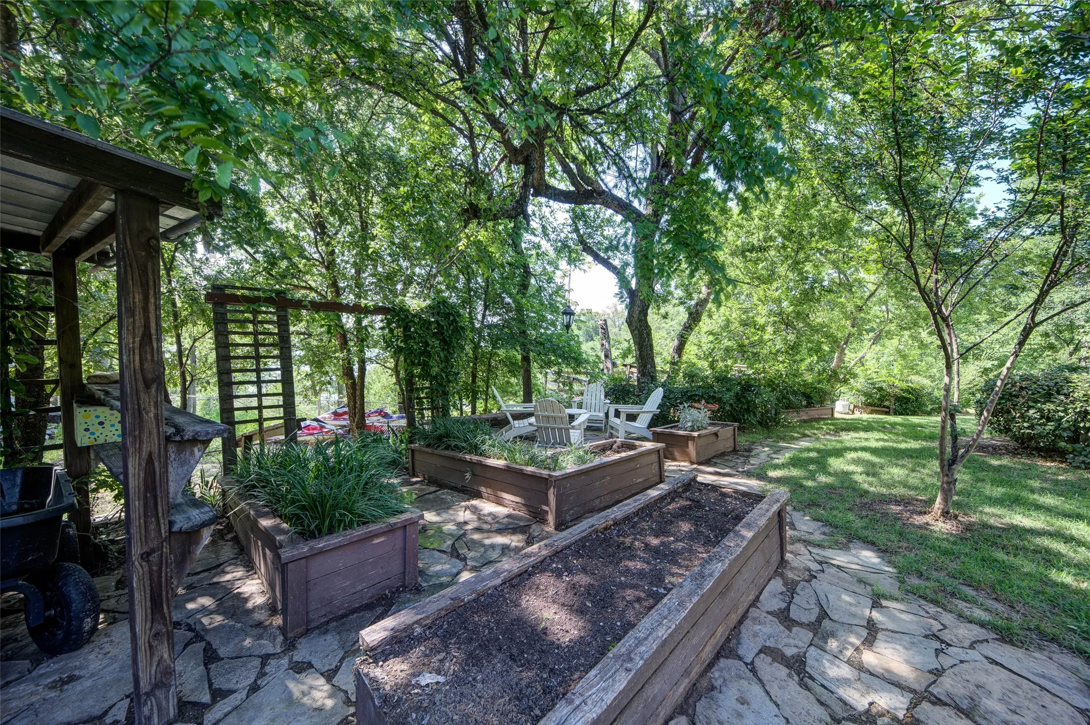 Single Family Residence For Rent in Wise County , 402 Aqua Way, Lake Bridgeport, Texas 76426, 2 Bedroom, 2 Bathroom, Garage spaces, 1,200 Sqft, built in 1995, mls#21396893, Real Estate Agent in Lake Bridgeport, Homes For Rent in Wise county, Homes For Rent in Lake Bridgeport, Realtor in Lake Bridgeport Texas, Real Estate Brokerage Independent Realty Texas, Luminita Cordes Realtor