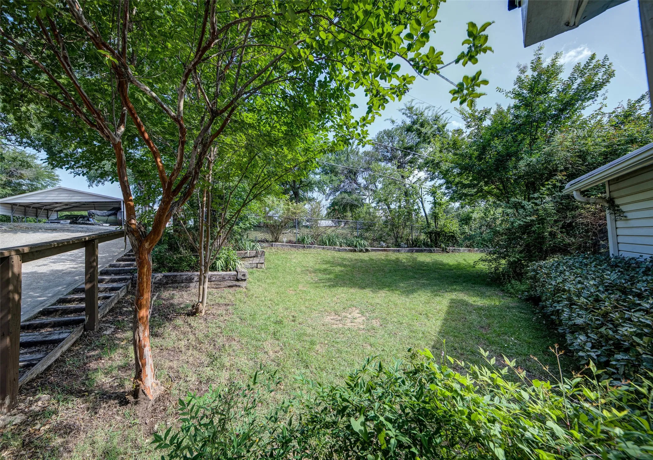 Single Family Residence For Rent in Wise County , 402 Aqua Way, Lake Bridgeport, Texas 76426, 2 Bedroom, 2 Bathroom, Garage spaces, 1,200 Sqft, built in 1995, mls#21396893, Real Estate Agent in Lake Bridgeport, Homes For Rent in Wise county, Homes For Rent in Lake Bridgeport, Realtor in Lake Bridgeport Texas, Real Estate Brokerage Independent Realty Texas, Luminita Cordes Realtor