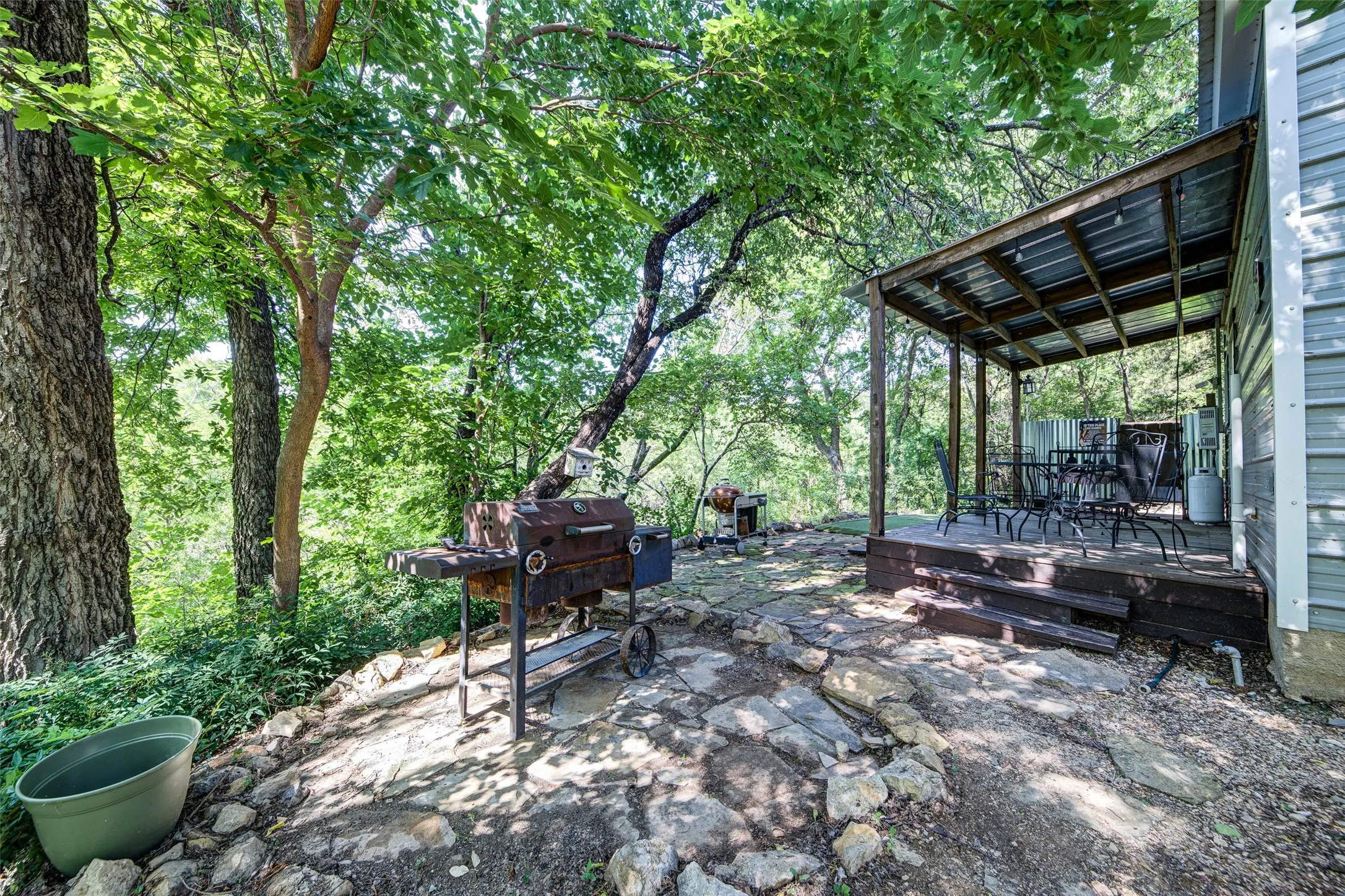 Single Family Residence For Rent in Wise County , 402 Aqua Way, Lake Bridgeport, Texas 76426, 2 Bedroom, 2 Bathroom, Garage spaces, 1,200 Sqft, built in 1995, mls#21396893, Real Estate Agent in Lake Bridgeport, Homes For Rent in Wise county, Homes For Rent in Lake Bridgeport, Realtor in Lake Bridgeport Texas, Real Estate Brokerage Independent Realty Texas, Luminita Cordes Realtor