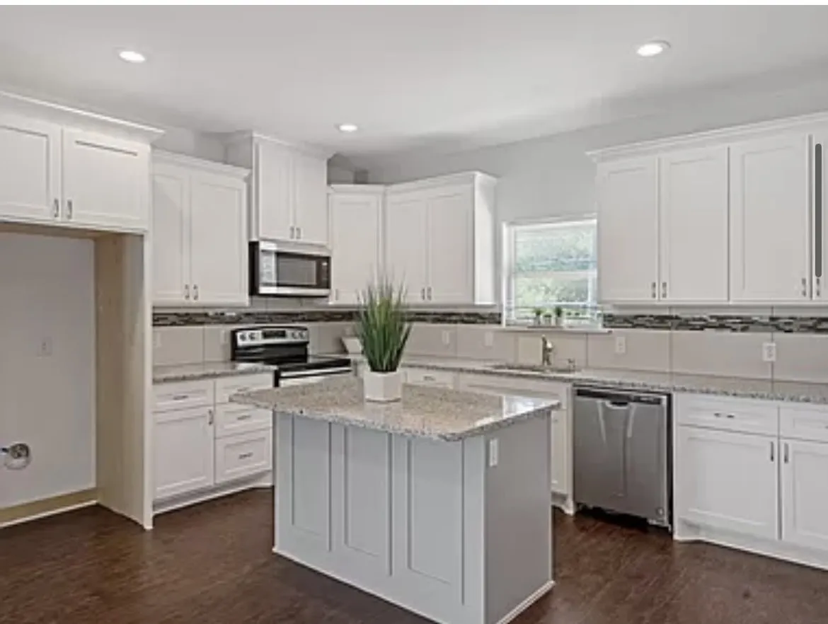 Townhouse For Rent in Dallas County , 4703 Columbia Avenue 104, Dallas, Texas 75226, 2 Bedroom, 3 Bathroom, 2 Garage spaces, 1,644 Sqft, built in 2018, mls#21396897, Real Estate Agent in Dallas, Homes For Rent in Dallas county, Homes For Rent in Dallas, Realtor in Dallas Texas, Real Estate Brokerage Independent Realty Texas, Luminita Cordes Realtor