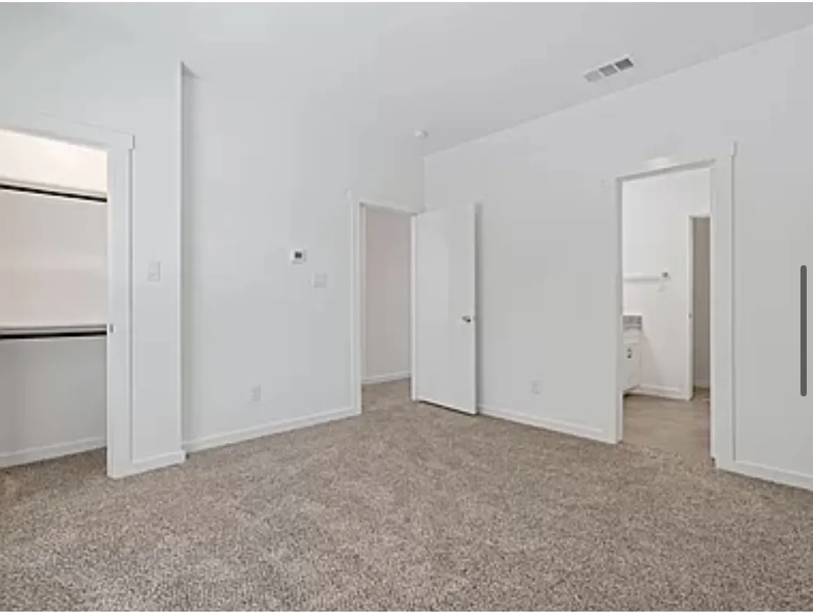 Townhouse For Rent in Dallas County , 4703 Columbia Avenue 104, Dallas, Texas 75226, 2 Bedroom, 3 Bathroom, 2 Garage spaces, 1,644 Sqft, built in 2018, mls#21396897, Real Estate Agent in Dallas, Homes For Rent in Dallas county, Homes For Rent in Dallas, Realtor in Dallas Texas, Real Estate Brokerage Independent Realty Texas, Luminita Cordes Realtor