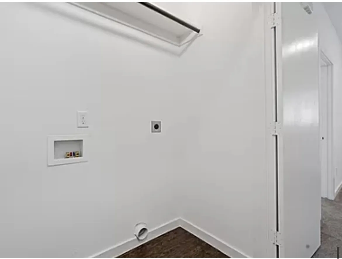 Townhouse For Rent in Dallas County , 4703 Columbia Avenue 104, Dallas, Texas 75226, 2 Bedroom, 3 Bathroom, 2 Garage spaces, 1,644 Sqft, built in 2018, mls#21396897, Real Estate Agent in Dallas, Homes For Rent in Dallas county, Homes For Rent in Dallas, Realtor in Dallas Texas, Real Estate Brokerage Independent Realty Texas, Luminita Cordes Realtor