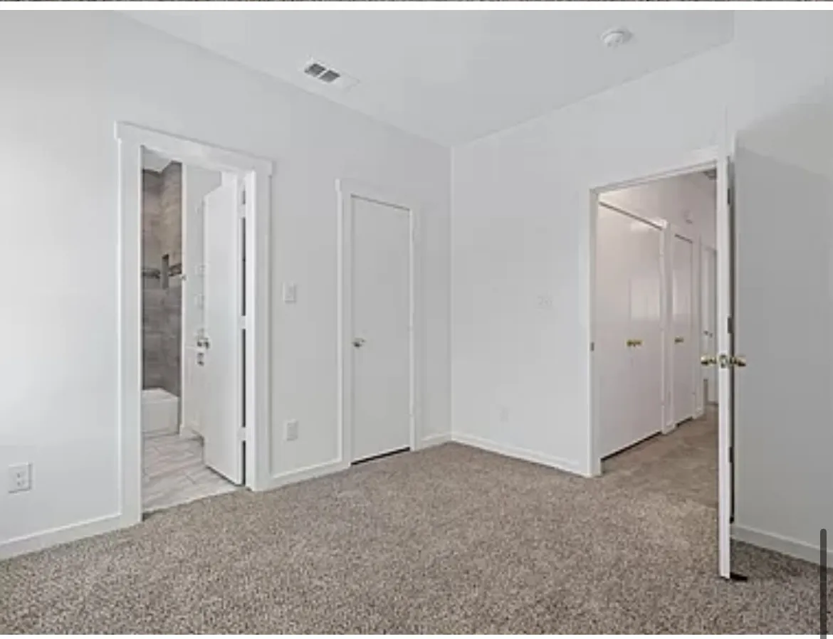 Townhouse For Rent in Dallas County , 4703 Columbia Avenue 104, Dallas, Texas 75226, 2 Bedroom, 3 Bathroom, 2 Garage spaces, 1,644 Sqft, built in 2018, mls#21396897, Real Estate Agent in Dallas, Homes For Rent in Dallas county, Homes For Rent in Dallas, Realtor in Dallas Texas, Real Estate Brokerage Independent Realty Texas, Luminita Cordes Realtor