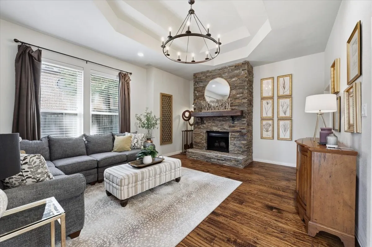 Single Family Residence For Sale in Tarrant County , 3908 Woodstock Drive, Colleyville, Texas 76034, 4 Bedroom, 3 Bathroom, 2 Garage spaces, 3,217 Sqft, built in 1985, mls#21395531, Real Estate Agent in Colleyville, Homes For Sale in Tarrant county, Homes For Sale in Colleyville, Realtor in Colleyville Texas, Real Estate Brokerage Independent Realty Texas, Luminita Cordes Realtor