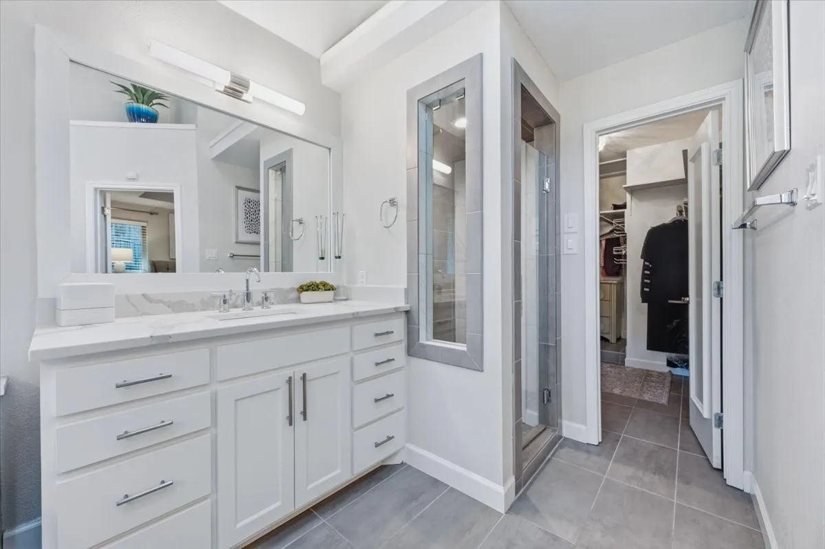 Single Family Residence For Sale in Tarrant County , 3908 Woodstock Drive, Colleyville, Texas 76034, 4 Bedroom, 3 Bathroom, 2 Garage spaces, 3,217 Sqft, built in 1985, mls#21395531, Real Estate Agent in Colleyville, Homes For Sale in Tarrant county, Homes For Sale in Colleyville, Realtor in Colleyville Texas, Real Estate Brokerage Independent Realty Texas, Luminita Cordes Realtor