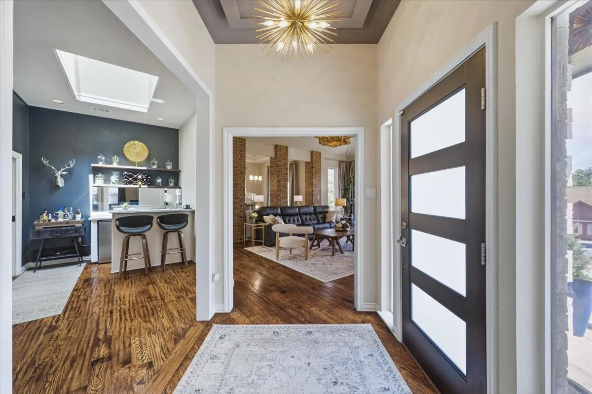 Single Family Residence For Sale in Tarrant County , 3908 Woodstock Drive, Colleyville, Texas 76034, 4 Bedroom, 3 Bathroom, 2 Garage spaces, 3,217 Sqft, built in 1985, mls#21395531, Real Estate Agent in Colleyville, Homes For Sale in Tarrant county, Homes For Sale in Colleyville, Realtor in Colleyville Texas, Real Estate Brokerage Independent Realty Texas, Luminita Cordes Realtor
