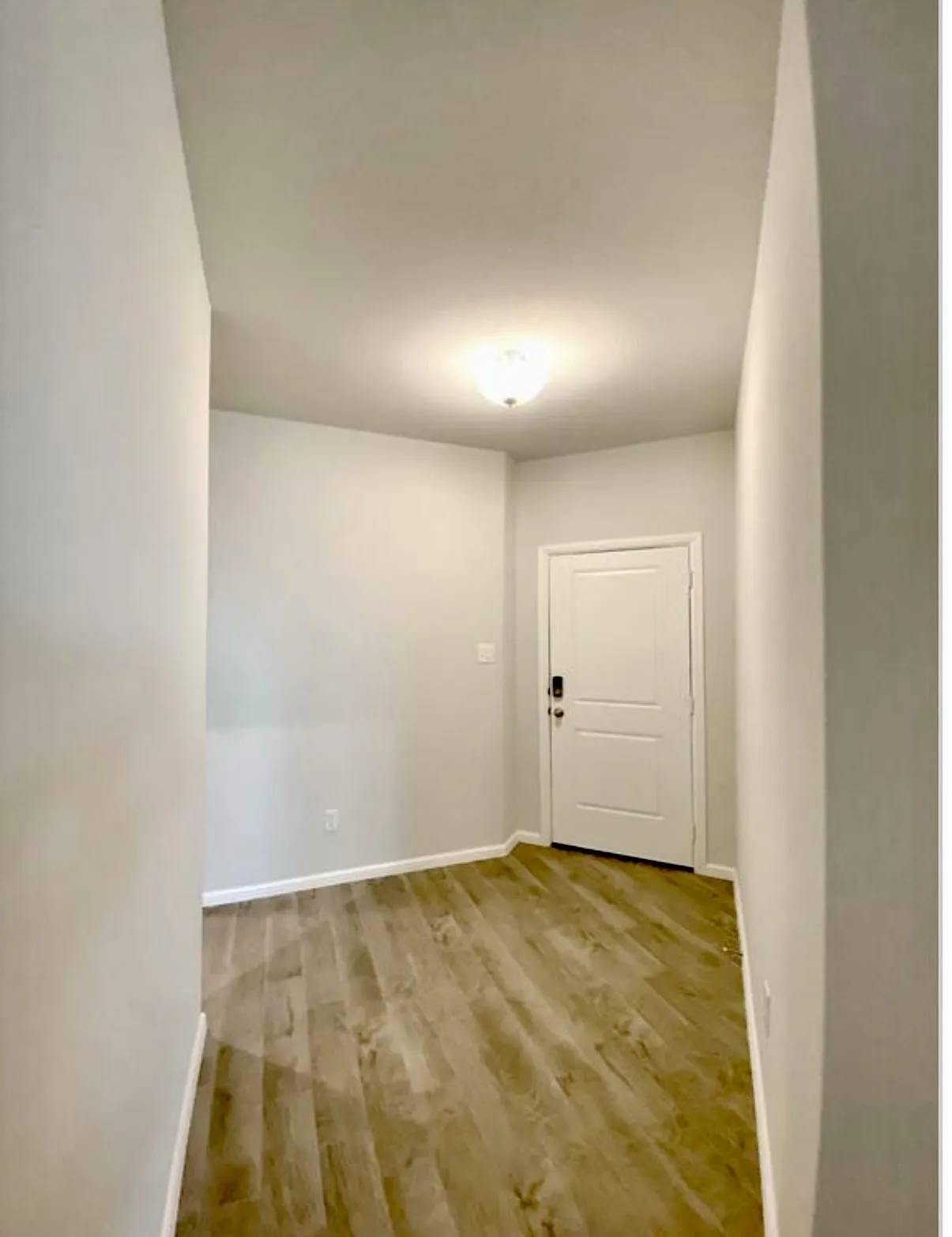 Single Family Residence For Rent in Tarrant County , 9717 Hickory Knob Drive, Fort Worth, Texas 76108, 5 Bedroom, 2 Bathroom, 2 Garage spaces, 2,133 Sqft, built in 2021, mls#21396898, Real Estate Agent in Fort Worth, Homes For Rent in Tarrant county, Homes For Rent in Fort Worth, Realtor in Fort Worth Texas, Real Estate Brokerage Independent Realty Texas, Luminita Cordes Realtor