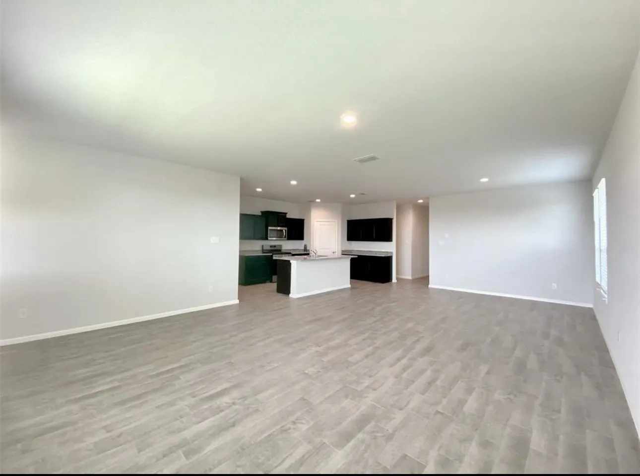 Single Family Residence For Rent in Tarrant County , 9717 Hickory Knob Drive, Fort Worth, Texas 76108, 5 Bedroom, 2 Bathroom, 2 Garage spaces, 2,133 Sqft, built in 2021, mls#21396898, Real Estate Agent in Fort Worth, Homes For Rent in Tarrant county, Homes For Rent in Fort Worth, Realtor in Fort Worth Texas, Real Estate Brokerage Independent Realty Texas, Luminita Cordes Realtor