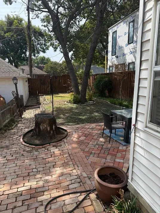 Duplex For Rent in Dallas County , 5450 Longview Street, Dallas, Texas 75206, 2 Bedroom, 1 Bathroom, Garage spaces, 3,096 Sqft, built in 1958, mls#21396903, Real Estate Agent in Dallas, Homes For Rent in Dallas county, Homes For Rent in Dallas, Realtor in Dallas Texas, Real Estate Brokerage Independent Realty Texas, Luminita Cordes Realtor