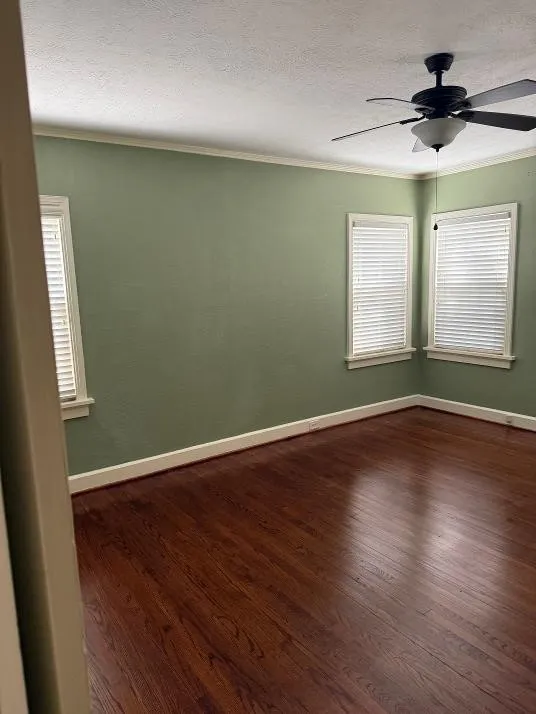 Duplex For Rent in Dallas County , 5450 Longview Street, Dallas, Texas 75206, 2 Bedroom, 1 Bathroom, Garage spaces, 3,096 Sqft, built in 1958, mls#21396903, Real Estate Agent in Dallas, Homes For Rent in Dallas county, Homes For Rent in Dallas, Realtor in Dallas Texas, Real Estate Brokerage Independent Realty Texas, Luminita Cordes Realtor