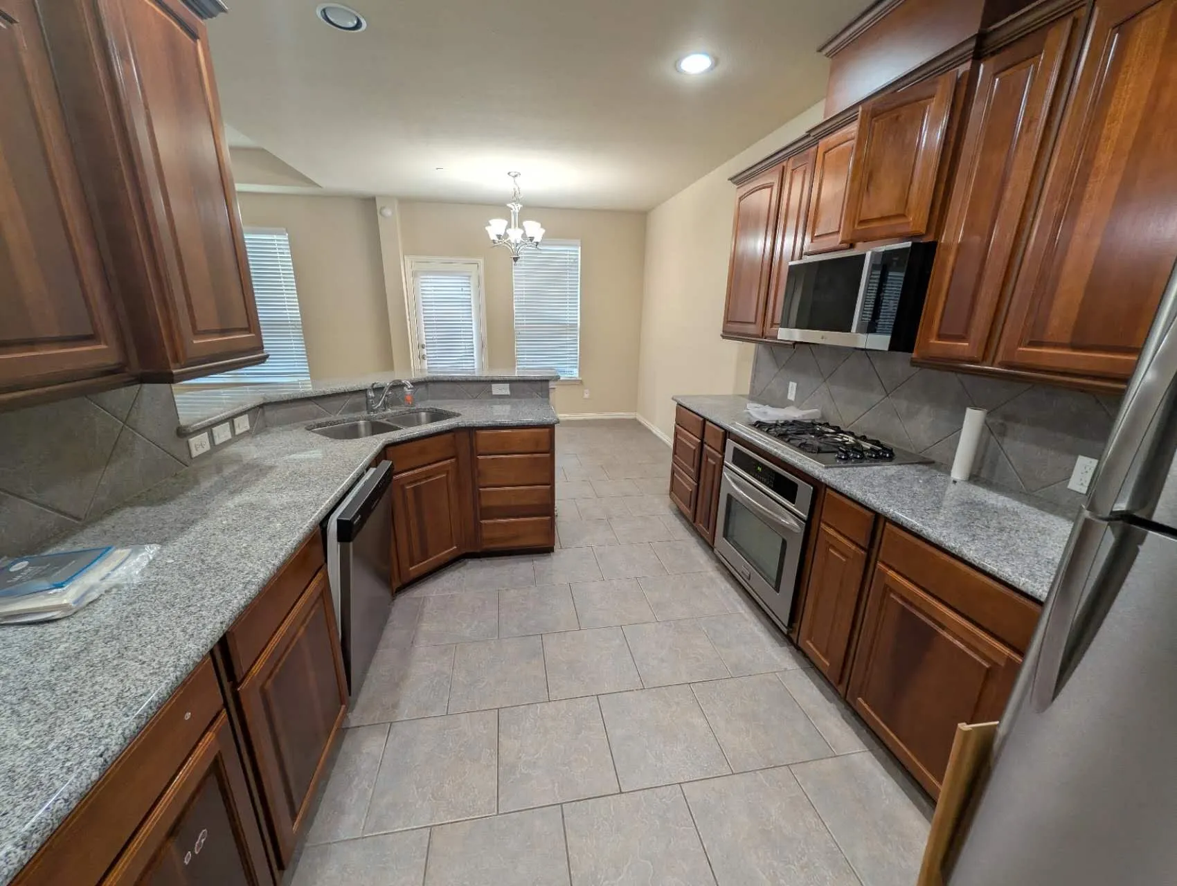 Single Family Residence For Rent in Collin County , 4666 Perthshire Court, Plano, Texas 75024, 3 Bedroom, 3 Bathroom, 2 Garage spaces, 1,634 Sqft, built in 2013, mls#21396222, Real Estate Agent in Plano, Homes For Rent in Collin county, Homes For Rent in Plano, Realtor in Plano Texas, Real Estate Brokerage Independent Realty Texas, Luminita Cordes Realtor