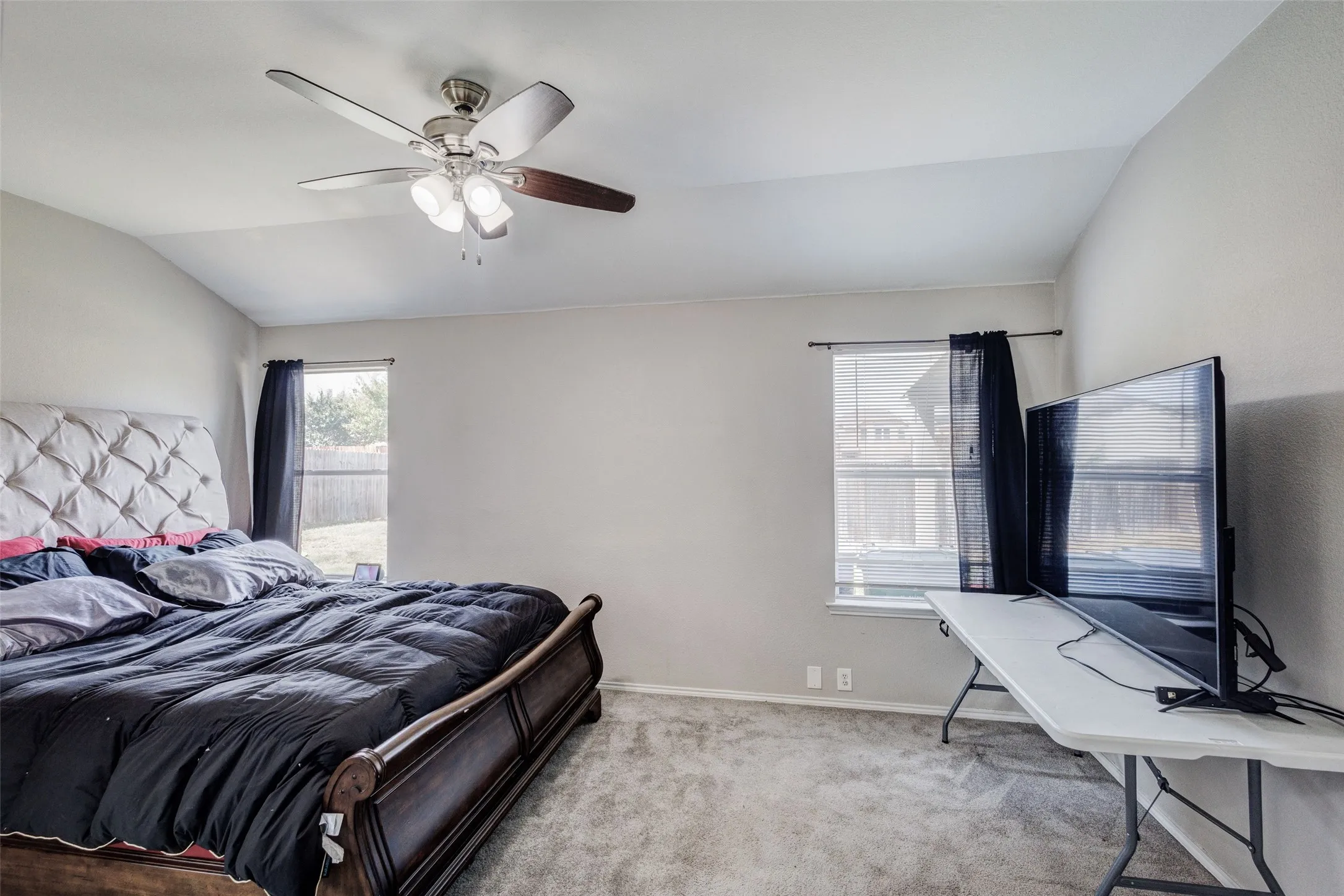 Single Family Residence For Sale in Tarrant County , 951 Zachary Drive, Arlington, Texas 76002, 4 Bedroom, 3 Bathroom, 2 Garage spaces, 2,360 Sqft, built in 2008, mls#21396614, Real Estate Agent in Arlington, Homes For Sale in Tarrant county, Homes For Sale in Arlington, Realtor in Arlington Texas, Real Estate Brokerage Independent Realty Texas, Luminita Cordes Realtor