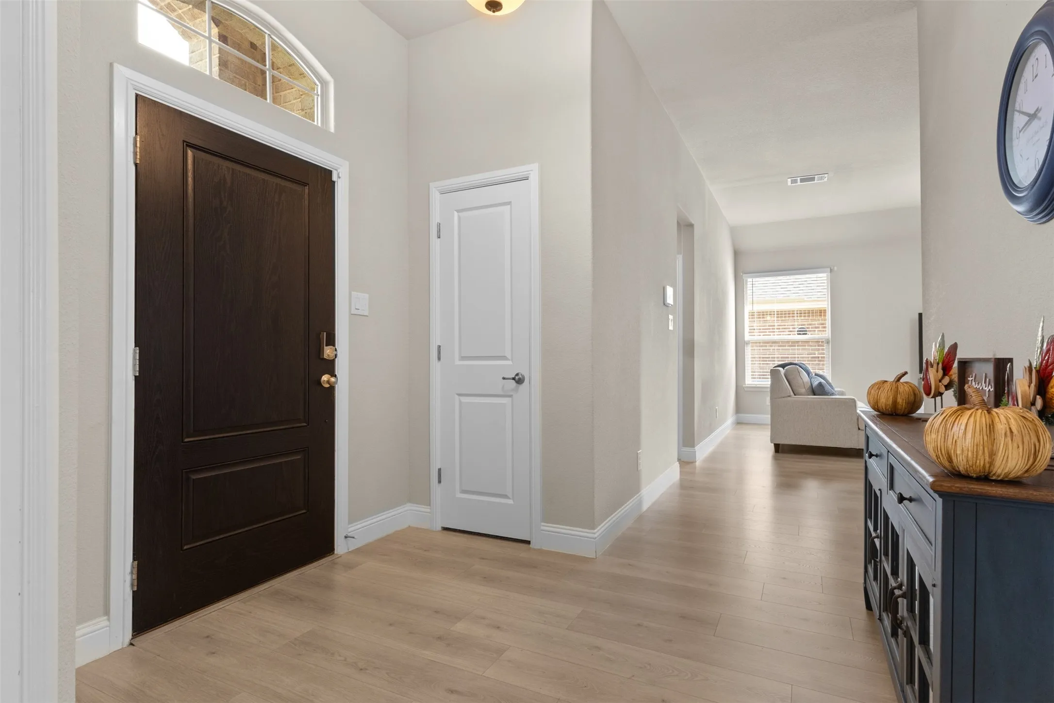Single Family Residence For Sale in Ellis County , 3615 Orchard Street, Grand Prairie, Texas 76065, 4 Bedroom, 2 Bathroom, 3 Garage spaces, 2,285 Sqft, built in 2022, mls#21396588, Real Estate Agent in Grand Prairie, Homes For Sale in Ellis county, Homes For Sale in Grand Prairie, Realtor in Grand Prairie Texas, Real Estate Brokerage Independent Realty Texas, Luminita Cordes Realtor