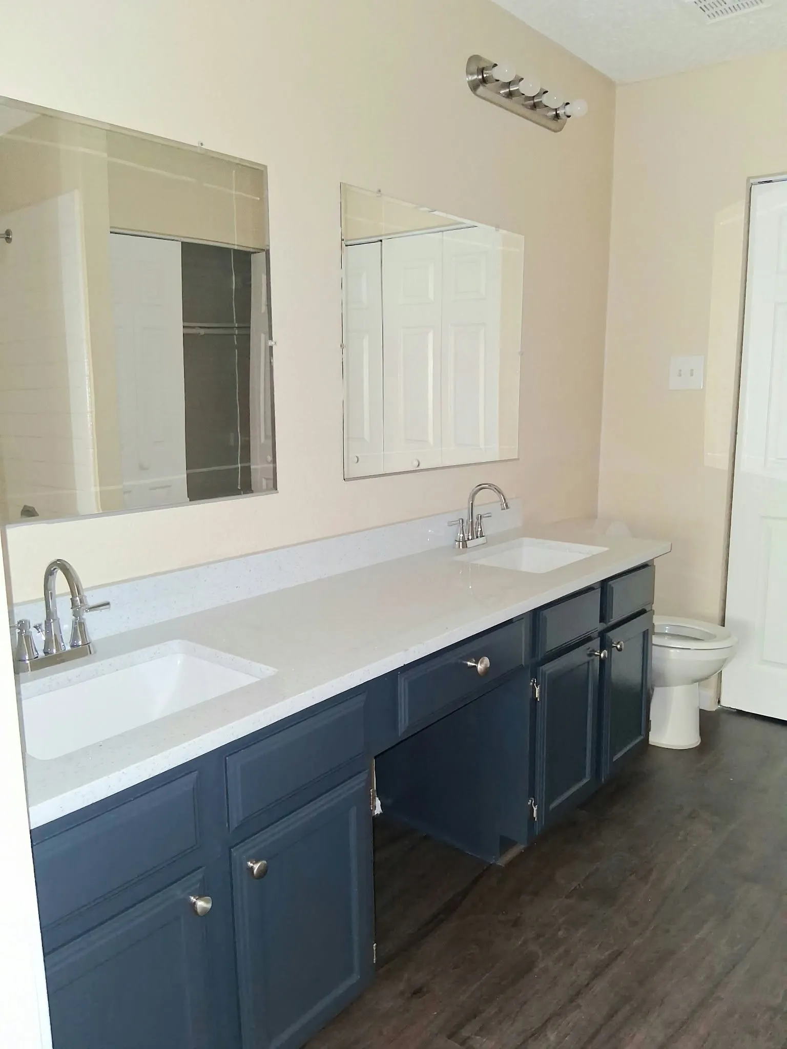 Single Family Residence For Rent in Dallas County , 3208 Poplar Springs Lane, Dallas, Texas 75227, 4 Bedroom, 2 Bathroom, Garage spaces, 1,378 Sqft, built in 1987, mls#21396910, Real Estate Agent in Dallas, Homes For Rent in Dallas county, Homes For Rent in Dallas, Realtor in Dallas Texas, Real Estate Brokerage Independent Realty Texas, Luminita Cordes Realtor