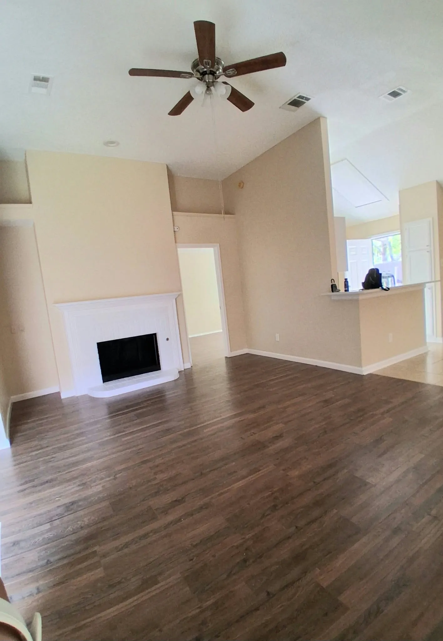 Single Family Residence For Rent in Dallas County , 3208 Poplar Springs Lane, Dallas, Texas 75227, 4 Bedroom, 2 Bathroom, Garage spaces, 1,378 Sqft, built in 1987, mls#21396910, Real Estate Agent in Dallas, Homes For Rent in Dallas county, Homes For Rent in Dallas, Realtor in Dallas Texas, Real Estate Brokerage Independent Realty Texas, Luminita Cordes Realtor