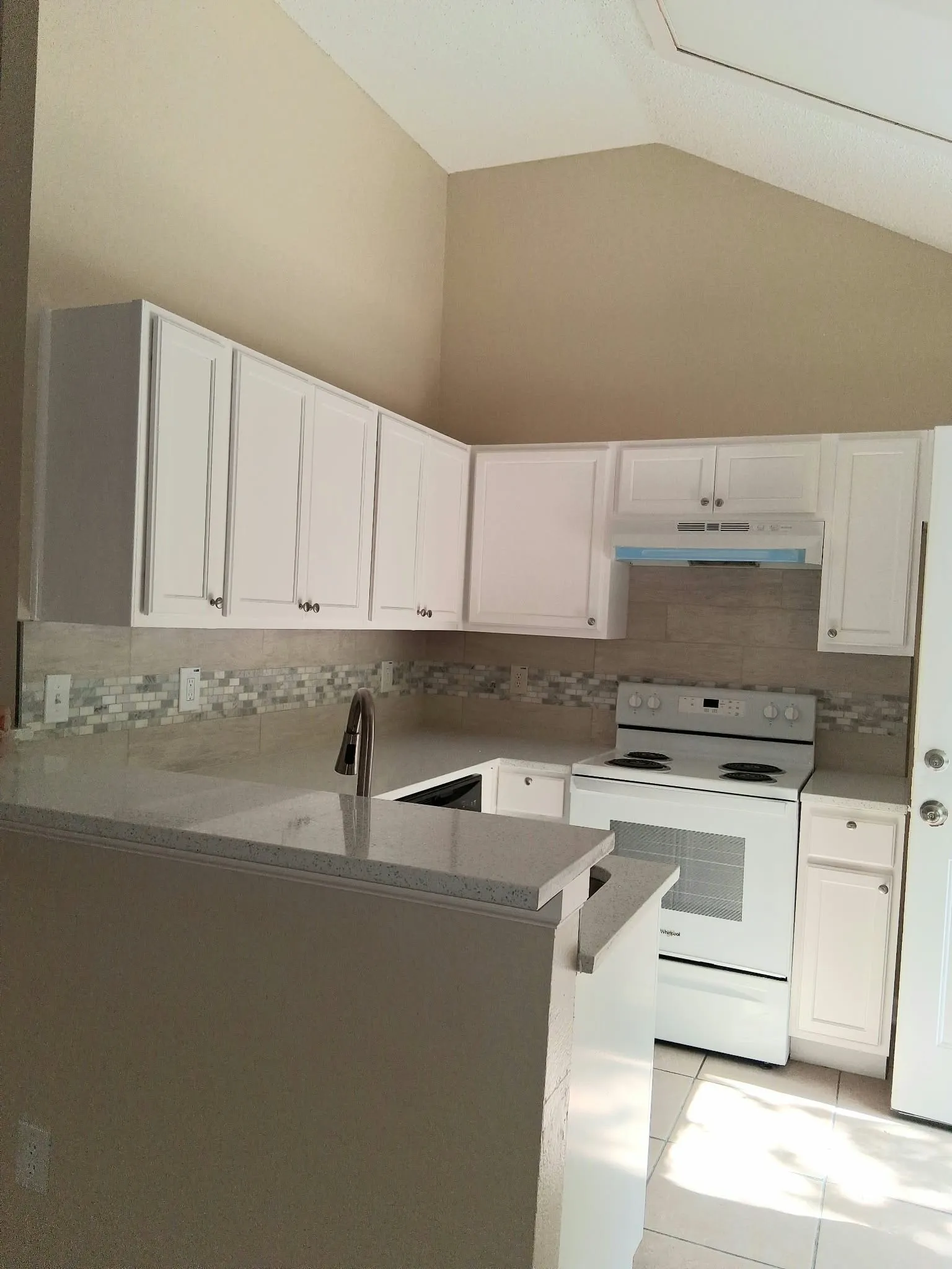 Single Family Residence For Rent in Dallas County , 3208 Poplar Springs Lane, Dallas, Texas 75227, 4 Bedroom, 2 Bathroom, Garage spaces, 1,378 Sqft, built in 1987, mls#21396910, Real Estate Agent in Dallas, Homes For Rent in Dallas county, Homes For Rent in Dallas, Realtor in Dallas Texas, Real Estate Brokerage Independent Realty Texas, Luminita Cordes Realtor