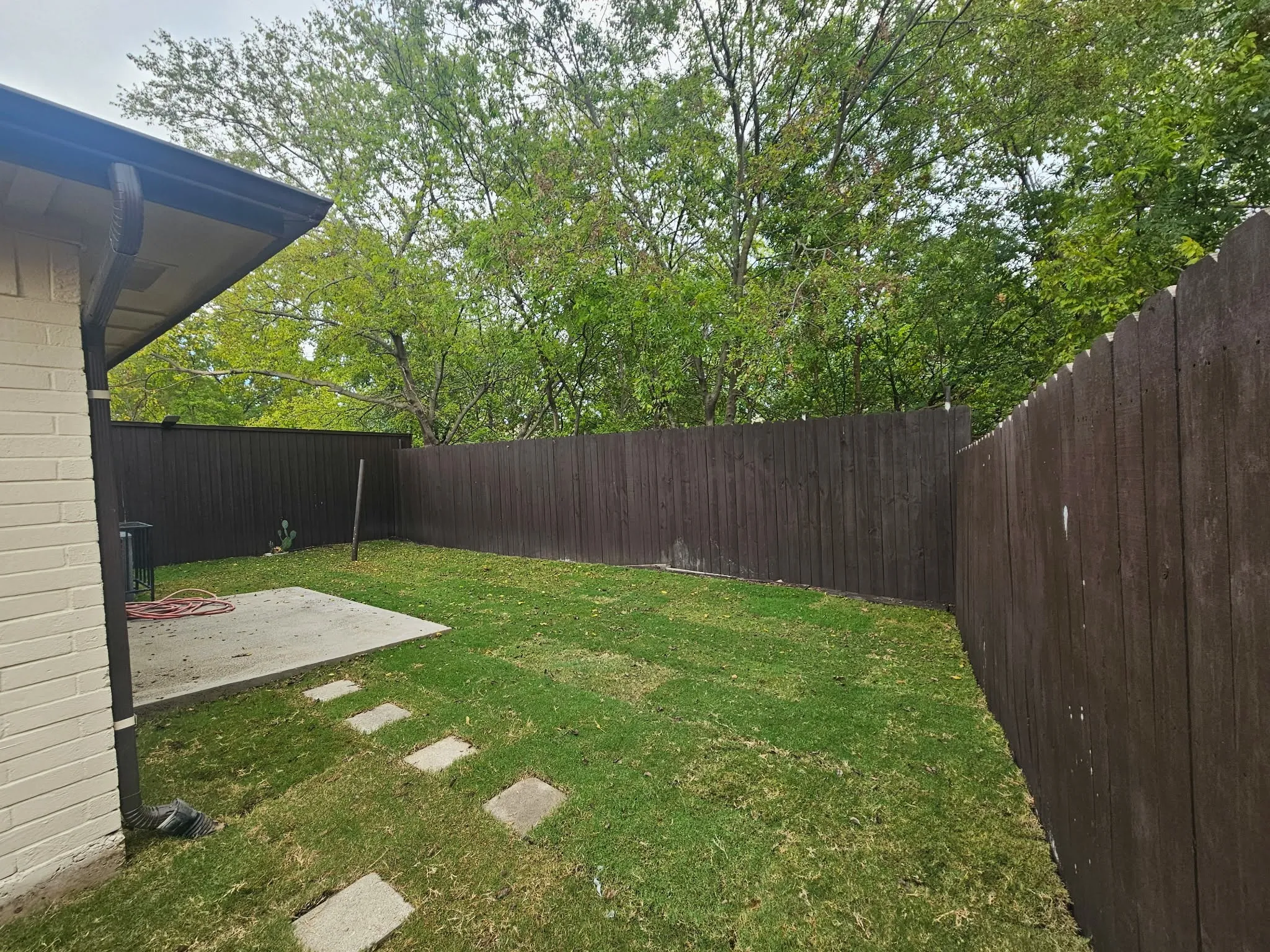 Single Family Residence For Rent in Dallas County , 3208 Poplar Springs Lane, Dallas, Texas 75227, 4 Bedroom, 2 Bathroom, Garage spaces, 1,378 Sqft, built in 1987, mls#21396910, Real Estate Agent in Dallas, Homes For Rent in Dallas county, Homes For Rent in Dallas, Realtor in Dallas Texas, Real Estate Brokerage Independent Realty Texas, Luminita Cordes Realtor