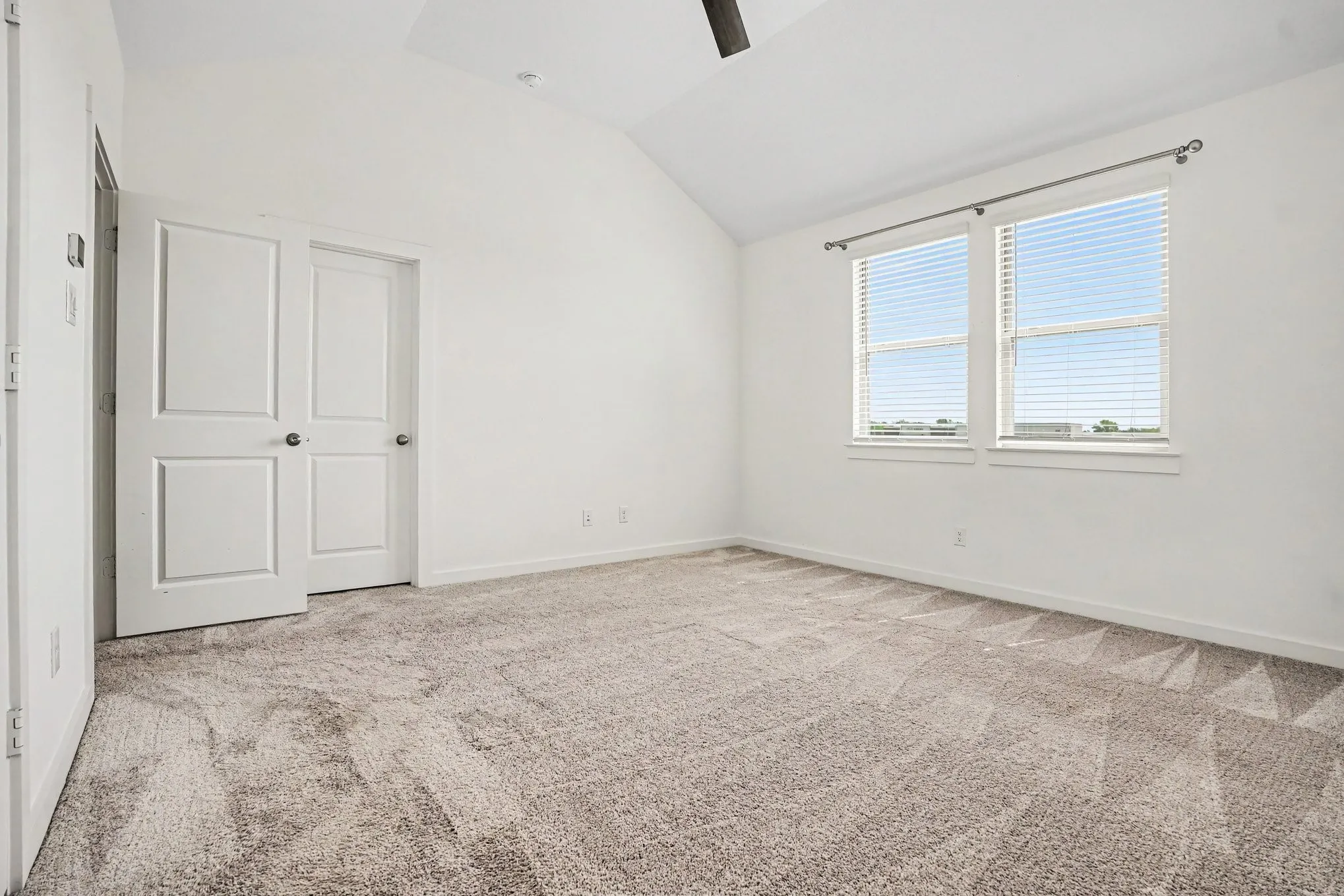Single Family Residence For Sale in Tarrant County , 204 Venice Avenue, Flower Mound, Texas 75028, 2 Bedroom, 3 Bathroom, 2 Garage spaces, 1,720 Sqft, built in 2023, mls#21394881, Real Estate Agent in Flower Mound, Homes For Sale in Tarrant county, Homes For Sale in Flower Mound, Realtor in Flower Mound Texas, Real Estate Brokerage Independent Realty Texas, Luminita Cordes Realtor