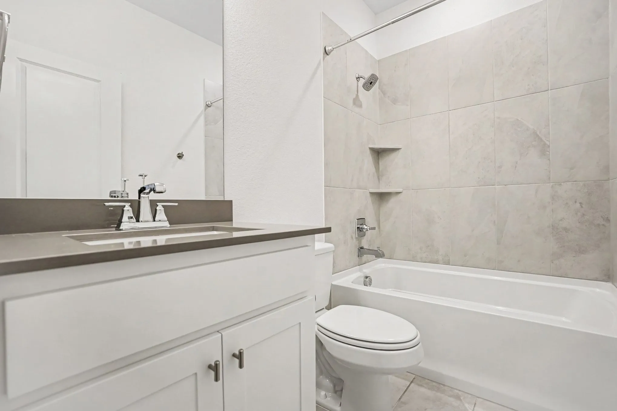 Single Family Residence For Sale in Tarrant County , 204 Venice Avenue, Flower Mound, Texas 75028, 2 Bedroom, 3 Bathroom, 2 Garage spaces, 1,720 Sqft, built in 2023, mls#21394881, Real Estate Agent in Flower Mound, Homes For Sale in Tarrant county, Homes For Sale in Flower Mound, Realtor in Flower Mound Texas, Real Estate Brokerage Independent Realty Texas, Luminita Cordes Realtor