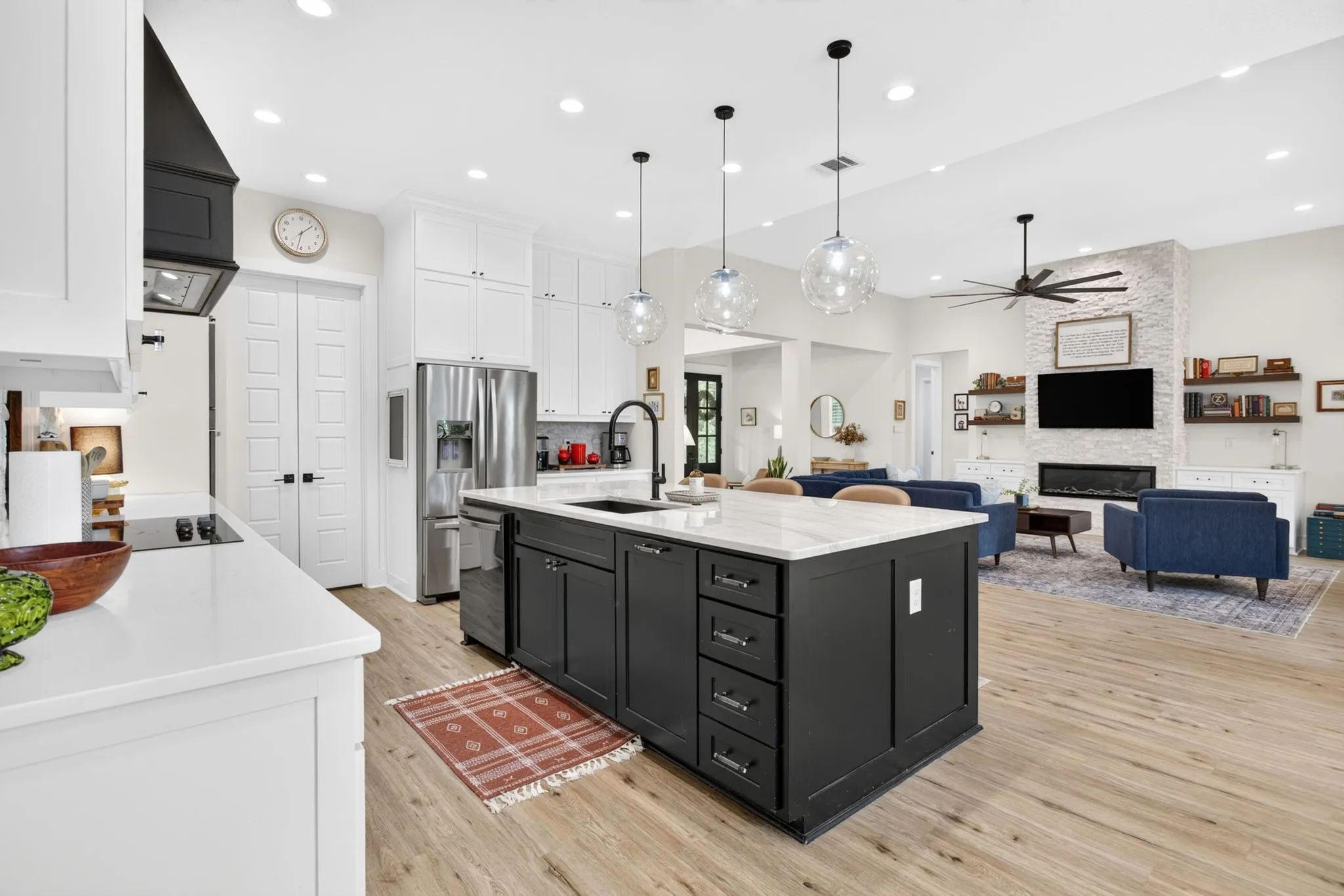 Single Family Residence For Sale in Johnson County , 4072 County Road 711d, Cleburne, Texas 76031, 5 Bedroom, 4 Bathroom, 2 Garage spaces, 3,431 Sqft, built in 2023, mls#21392059, Real Estate Agent in Cleburne, Homes For Sale in Johnson county, Homes For Sale in Cleburne, Realtor in Cleburne Texas, Real Estate Brokerage Independent Realty Texas, Luminita Cordes Realtor