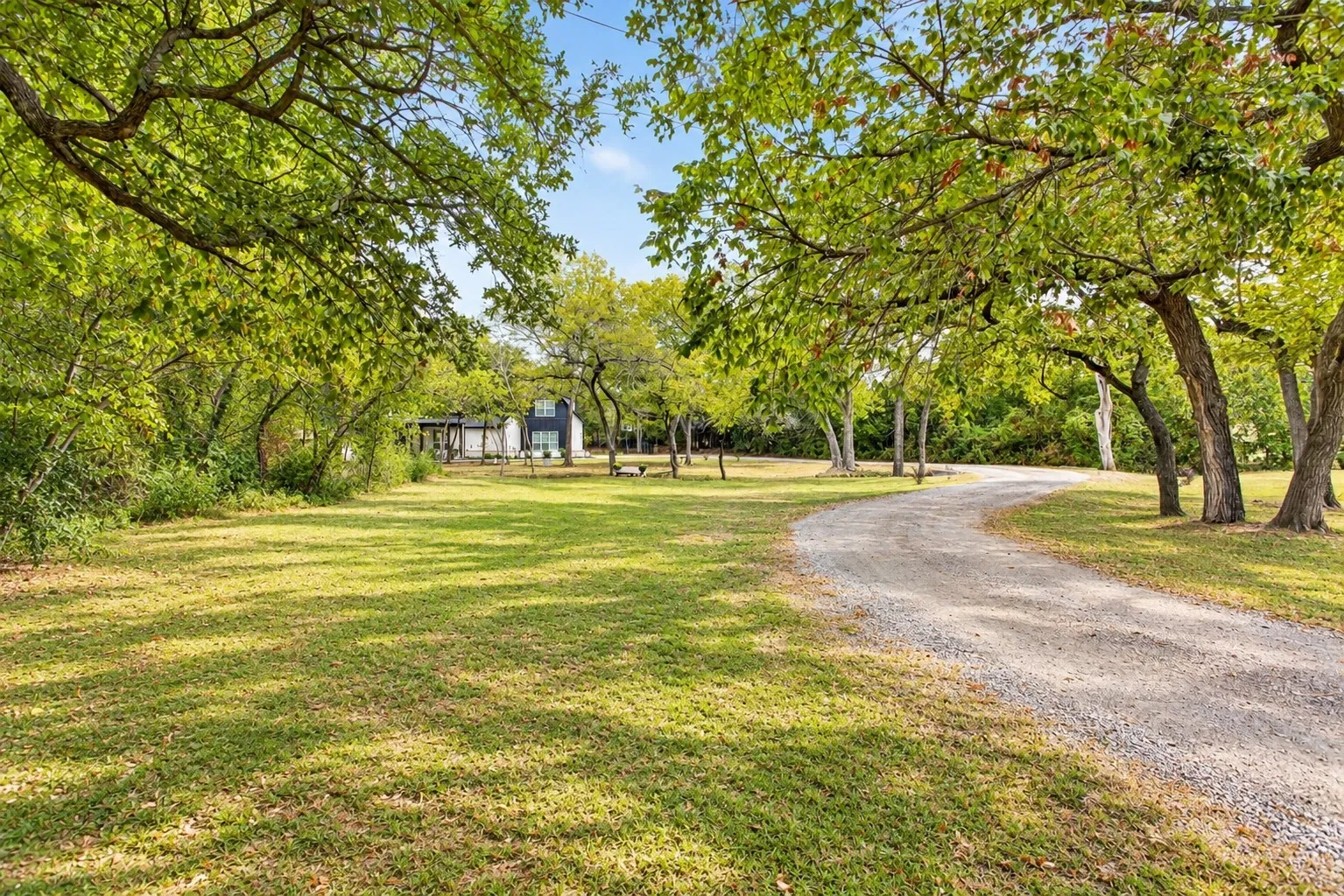 Single Family Residence For Sale in Johnson County , 4072 County Road 711d, Cleburne, Texas 76031, 5 Bedroom, 4 Bathroom, 2 Garage spaces, 3,431 Sqft, built in 2023, mls#21392059, Real Estate Agent in Cleburne, Homes For Sale in Johnson county, Homes For Sale in Cleburne, Realtor in Cleburne Texas, Real Estate Brokerage Independent Realty Texas, Luminita Cordes Realtor