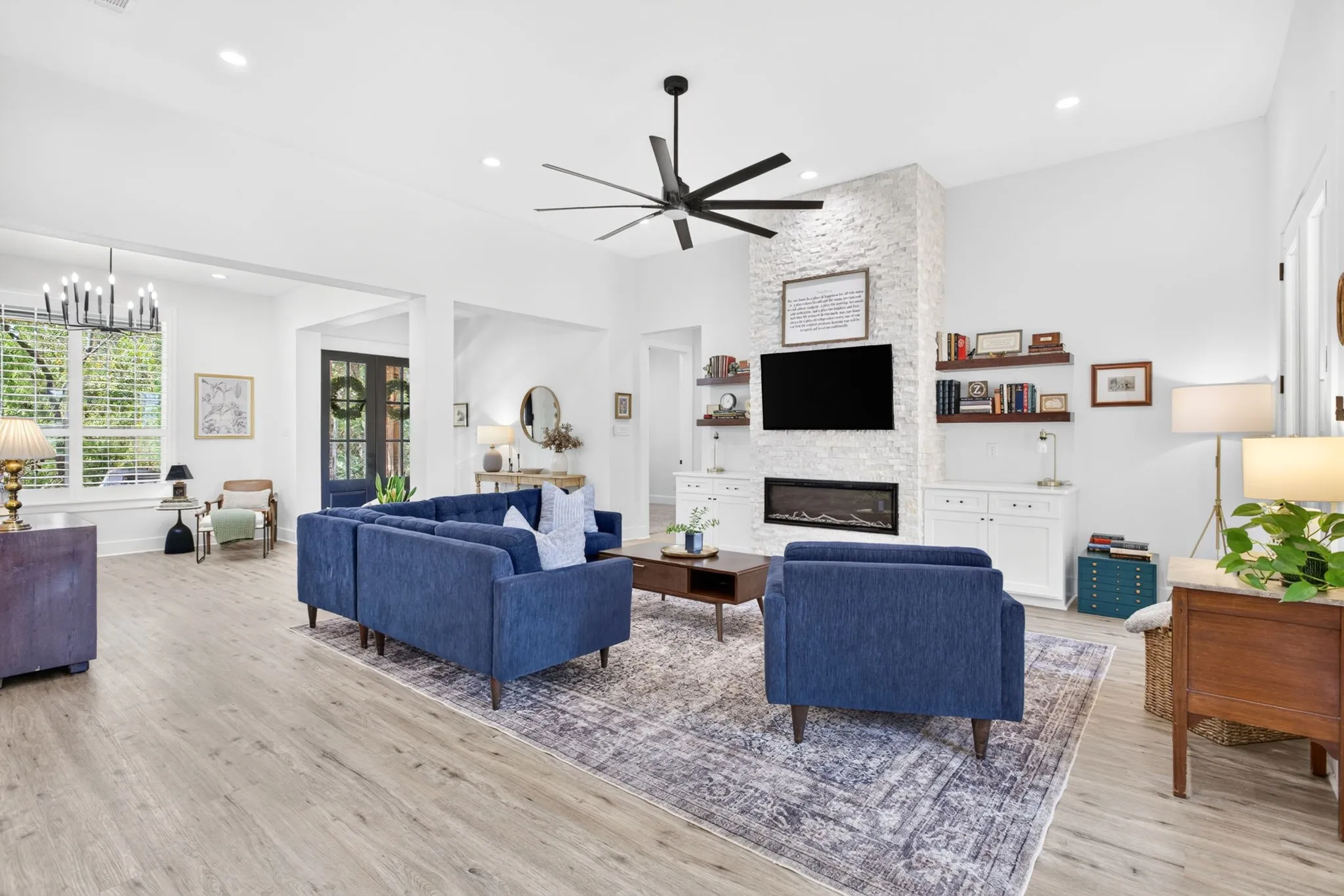 Single Family Residence For Sale in Johnson County , 4072 County Road 711d, Cleburne, Texas 76031, 5 Bedroom, 4 Bathroom, 2 Garage spaces, 3,431 Sqft, built in 2023, mls#21392059, Real Estate Agent in Cleburne, Homes For Sale in Johnson county, Homes For Sale in Cleburne, Realtor in Cleburne Texas, Real Estate Brokerage Independent Realty Texas, Luminita Cordes Realtor