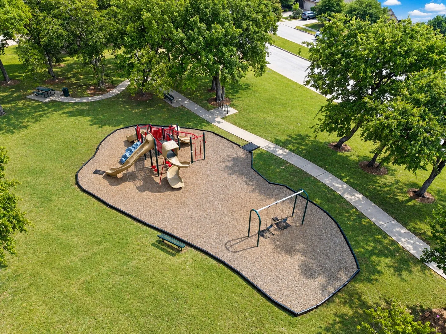 Single Family Residence For Rent in Denton County , 717 Creekside Drive, Little Elm, Texas 75068, 4 Bedroom, 2 Bathroom, 2 Garage spaces, 1,532 Sqft, built in 2006, mls#21396907, Real Estate Agent in Little Elm, Homes For Rent in Denton county, Homes For Rent in Little Elm, Realtor in Little Elm Texas, Real Estate Brokerage Independent Realty Texas, Luminita Cordes Realtor