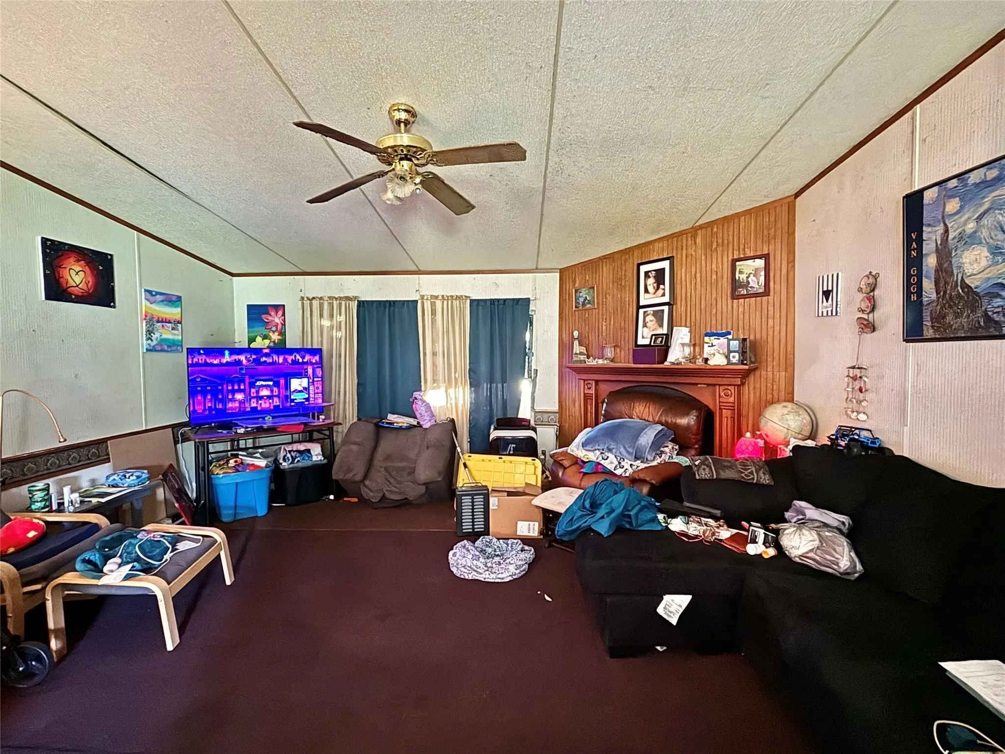Mobile Home For Sale in Upshur County , 5982 Doe Trail, Gilmer, Texas 75645, 3 Bedroom, 2 Bathroom, Garage spaces, 1,508 Sqft, built in 2000, mls#21396915, Real Estate Agent in Gilmer, Homes For Sale in Upshur county, Homes For Sale in Gilmer, Realtor in Gilmer Texas, Real Estate Brokerage Independent Realty Texas, Luminita Cordes Realtor