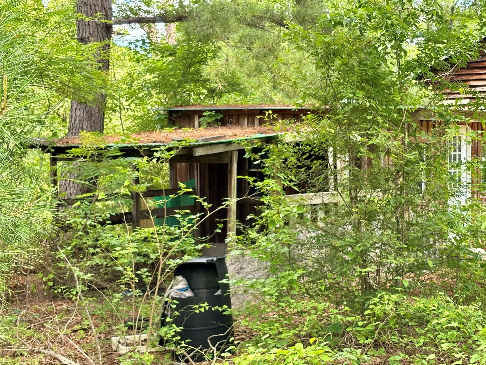 Mobile Home For Sale in Upshur County , 5982 Doe Trail, Gilmer, Texas 75645, 3 Bedroom, 2 Bathroom, Garage spaces, 1,508 Sqft, built in 2000, mls#21396915, Real Estate Agent in Gilmer, Homes For Sale in Upshur county, Homes For Sale in Gilmer, Realtor in Gilmer Texas, Real Estate Brokerage Independent Realty Texas, Luminita Cordes Realtor