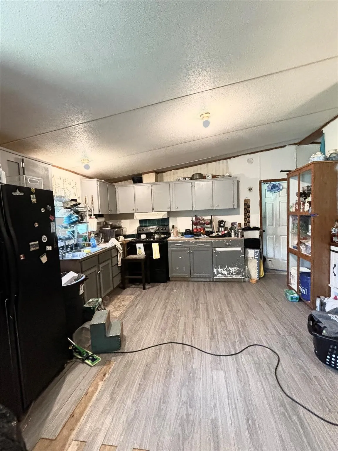 Mobile Home For Sale in Upshur County , 5982 Doe Trail, Gilmer, Texas 75645, 3 Bedroom, 2 Bathroom, Garage spaces, 1,508 Sqft, built in 2000, mls#21396915, Real Estate Agent in Gilmer, Homes For Sale in Upshur county, Homes For Sale in Gilmer, Realtor in Gilmer Texas, Real Estate Brokerage Independent Realty Texas, Luminita Cordes Realtor