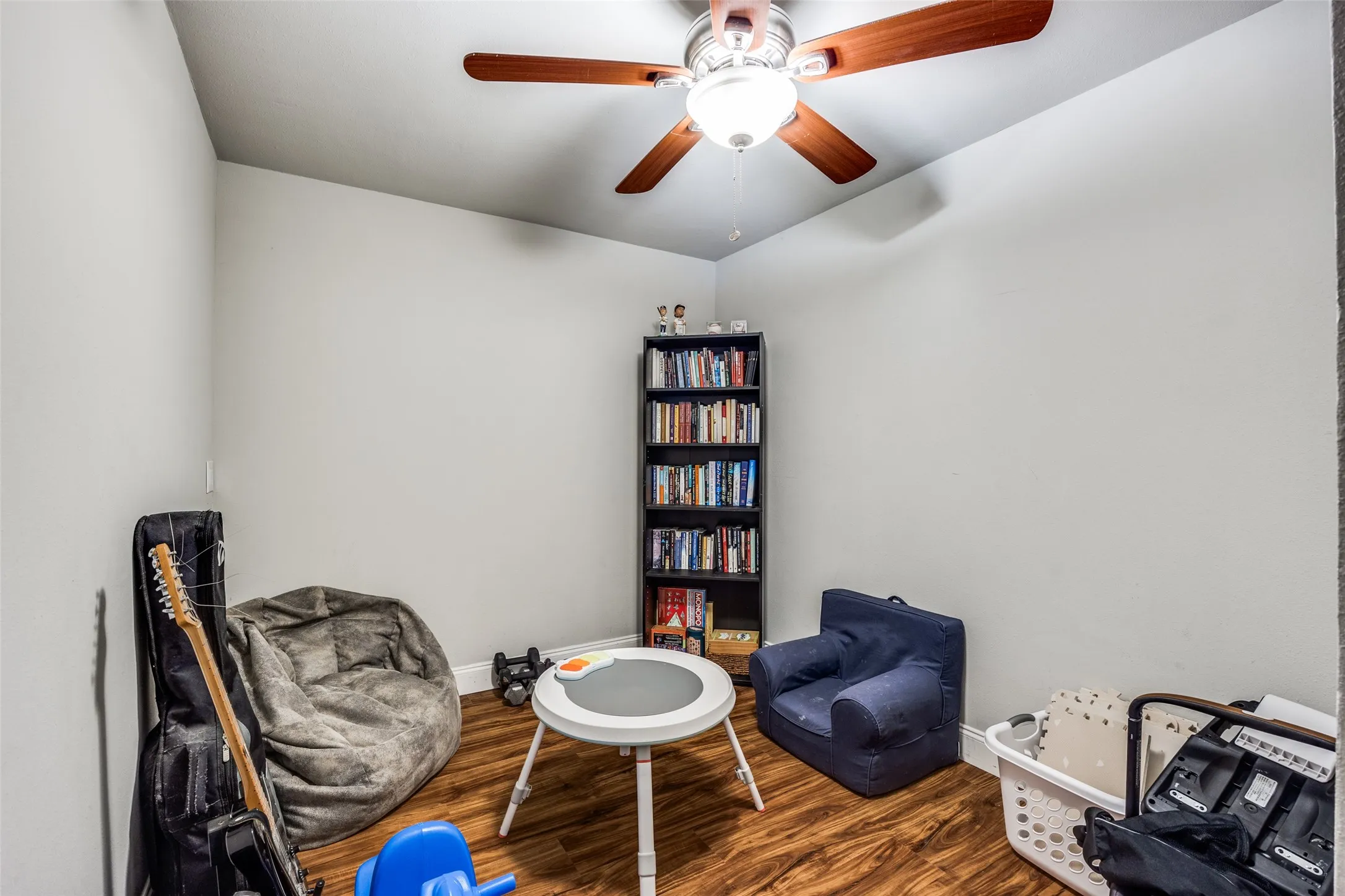 Condominium For Sale in Collin County , 2604 Custer Parkway B, Richardson, Texas 75080, 3 Bedroom, 3 Bathroom, Garage spaces, 1,728 Sqft, built in 1973, mls#21396925, Real Estate Agent in Richardson, Homes For Sale in Collin county, Homes For Sale in Richardson, Realtor in Richardson Texas, Real Estate Brokerage Independent Realty Texas, Luminita Cordes Realtor