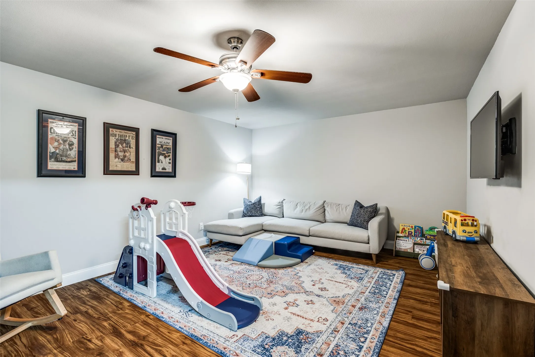 Condominium For Sale in Collin County , 2604 Custer Parkway B, Richardson, Texas 75080, 3 Bedroom, 3 Bathroom, Garage spaces, 1,728 Sqft, built in 1973, mls#21396925, Real Estate Agent in Richardson, Homes For Sale in Collin county, Homes For Sale in Richardson, Realtor in Richardson Texas, Real Estate Brokerage Independent Realty Texas, Luminita Cordes Realtor