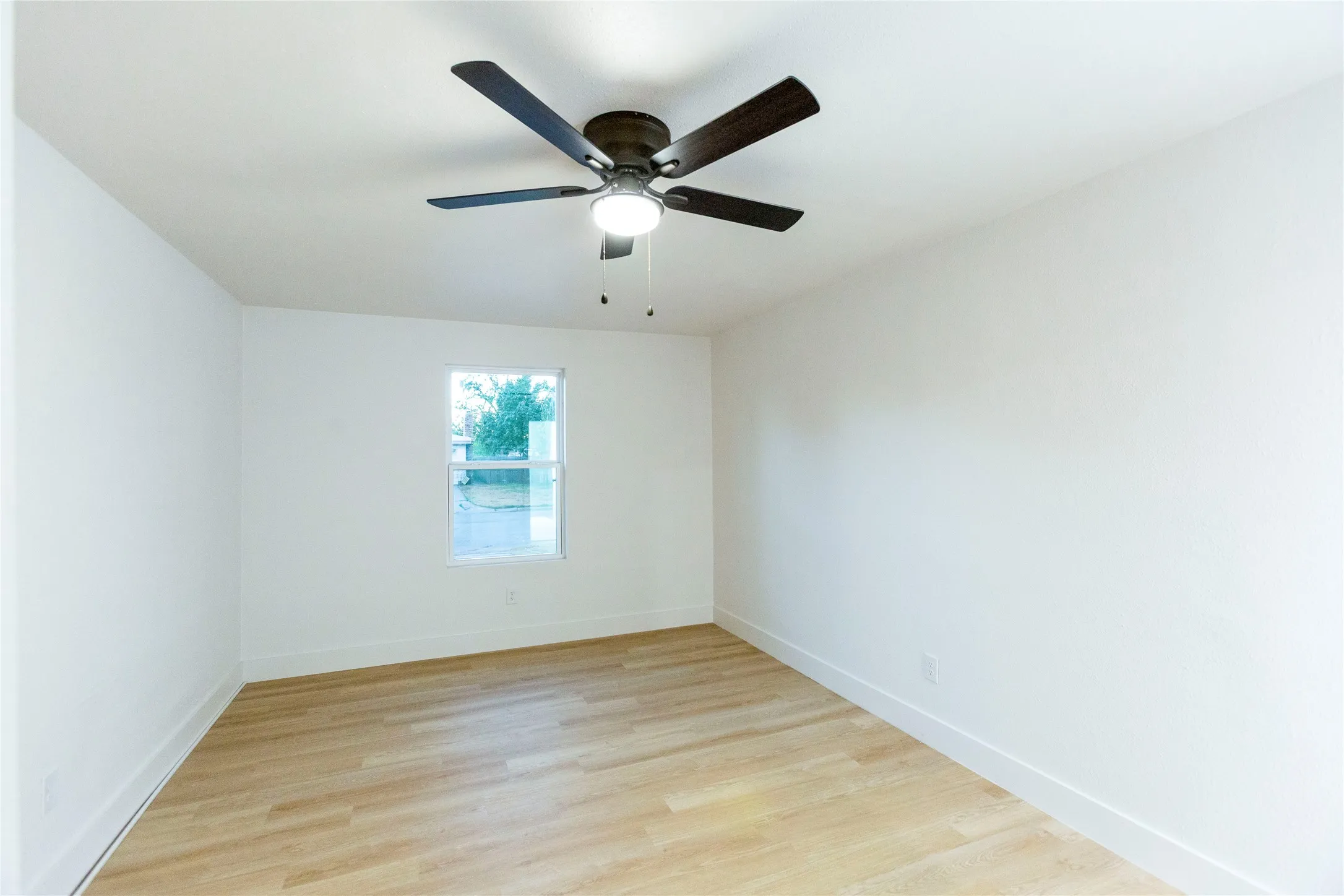 Single Family Residence For Sale in Taylor County , 1225 S Jefferson Drive, Abilene, Texas 79605, 4 Bedroom, 2 Bathroom, Garage spaces, 1,760 Sqft, built in 1953, mls#21396511, Real Estate Agent in Abilene, Homes For Sale in Taylor county, Homes For Sale in Abilene, Realtor in Abilene Texas, Real Estate Brokerage Independent Realty Texas, Luminita Cordes Realtor