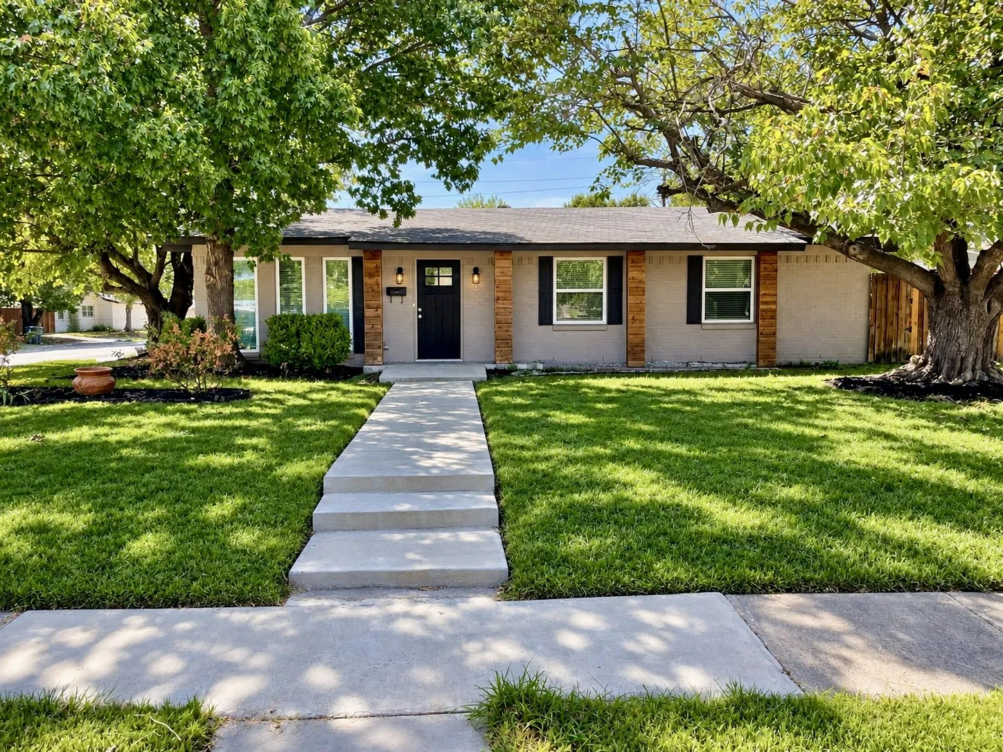 Single Family Residence For Sale in Dallas County , 2976 Sundial Drive, Dallas, Texas 75229, 3 Bedroom, 2 Bathroom, 2 Garage spaces, 1,940 Sqft, built in 1959, mls#21395751, Real Estate Agent in Dallas, Homes For Sale in Dallas county, Homes For Sale in Dallas, Realtor in Dallas Texas, Real Estate Brokerage Independent Realty Texas, Luminita Cordes Realtor