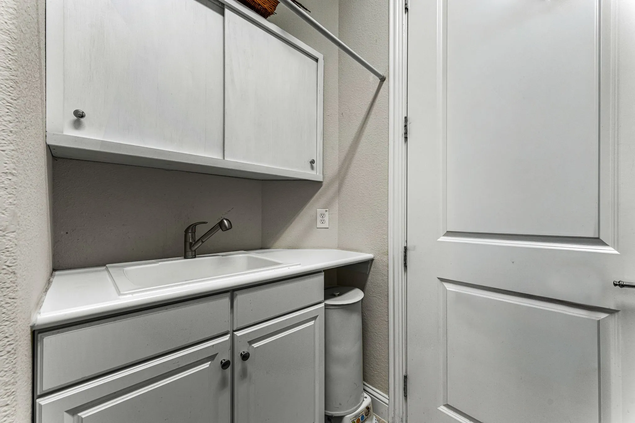 Single Family Residence For Sale in Denton County , 7122 Lake Mead Court, Frisco, Texas 75036, 3 Bedroom, 3 Bathroom, 3 Garage spaces, 3,010 Sqft, built in 2007, mls#21393637, Real Estate Agent in Frisco, Homes For Sale in Denton county, Homes For Sale in Frisco, Realtor in Frisco Texas, Real Estate Brokerage Independent Realty Texas, Luminita Cordes Realtor