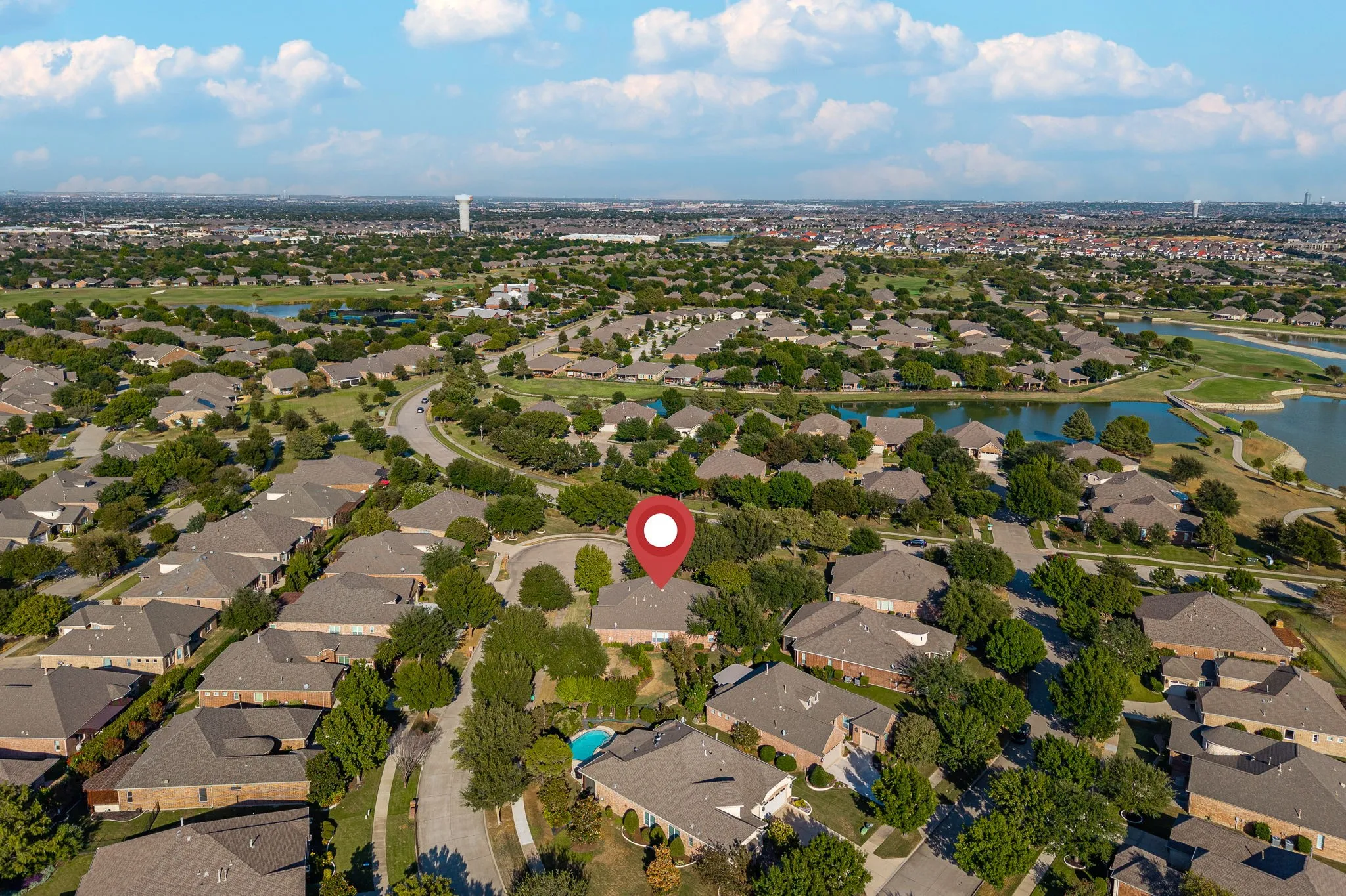 Single Family Residence For Sale in Denton County , 7122 Lake Mead Court, Frisco, Texas 75036, 3 Bedroom, 3 Bathroom, 3 Garage spaces, 3,010 Sqft, built in 2007, mls#21393637, Real Estate Agent in Frisco, Homes For Sale in Denton county, Homes For Sale in Frisco, Realtor in Frisco Texas, Real Estate Brokerage Independent Realty Texas, Luminita Cordes Realtor