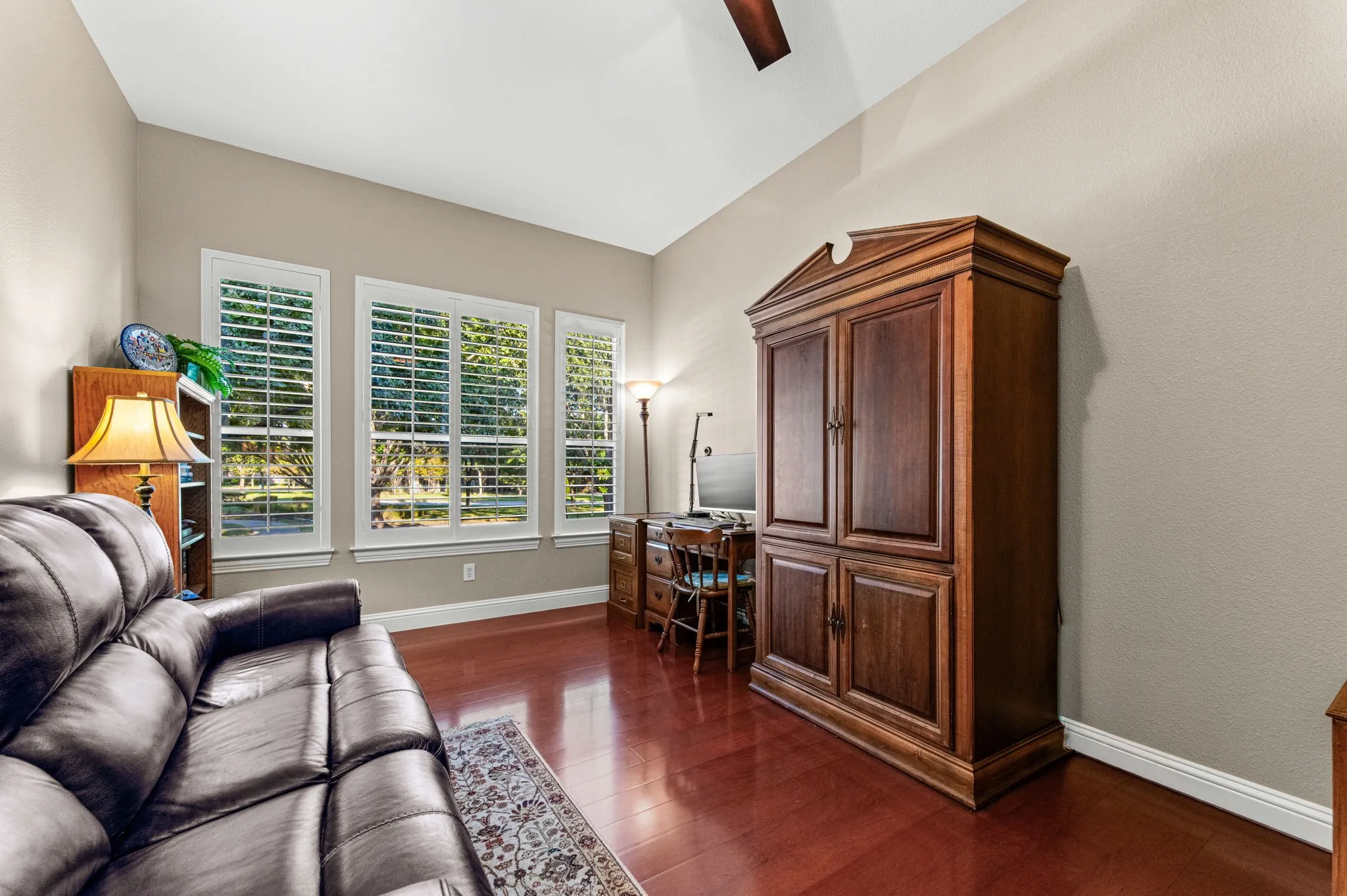 Single Family Residence For Sale in Denton County , 7122 Lake Mead Court, Frisco, Texas 75036, 3 Bedroom, 3 Bathroom, 3 Garage spaces, 3,010 Sqft, built in 2007, mls#21393637, Real Estate Agent in Frisco, Homes For Sale in Denton county, Homes For Sale in Frisco, Realtor in Frisco Texas, Real Estate Brokerage Independent Realty Texas, Luminita Cordes Realtor