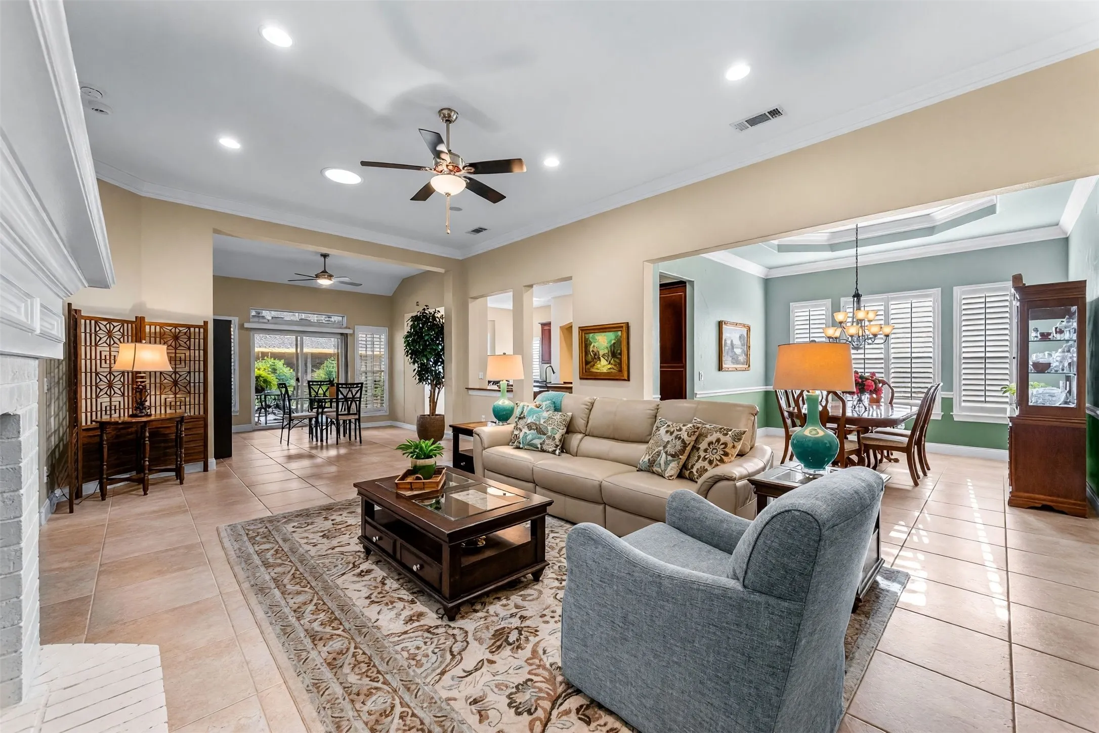 Single Family Residence For Sale in Denton County , 7122 Lake Mead Court, Frisco, Texas 75036, 3 Bedroom, 3 Bathroom, 3 Garage spaces, 3,010 Sqft, built in 2007, mls#21393637, Real Estate Agent in Frisco, Homes For Sale in Denton county, Homes For Sale in Frisco, Realtor in Frisco Texas, Real Estate Brokerage Independent Realty Texas, Luminita Cordes Realtor